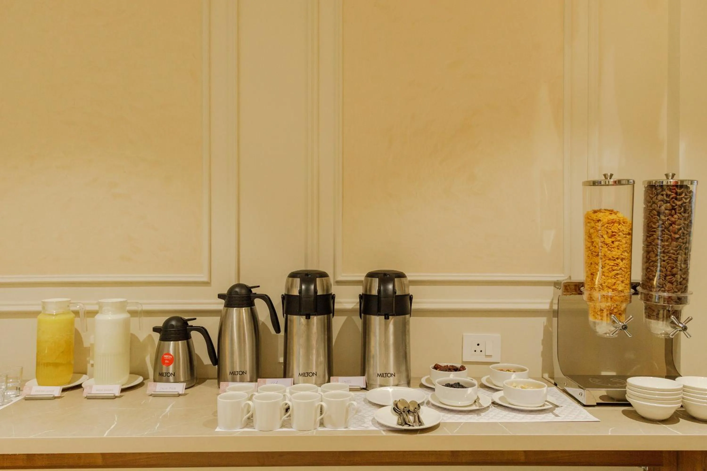 Olwen Suites