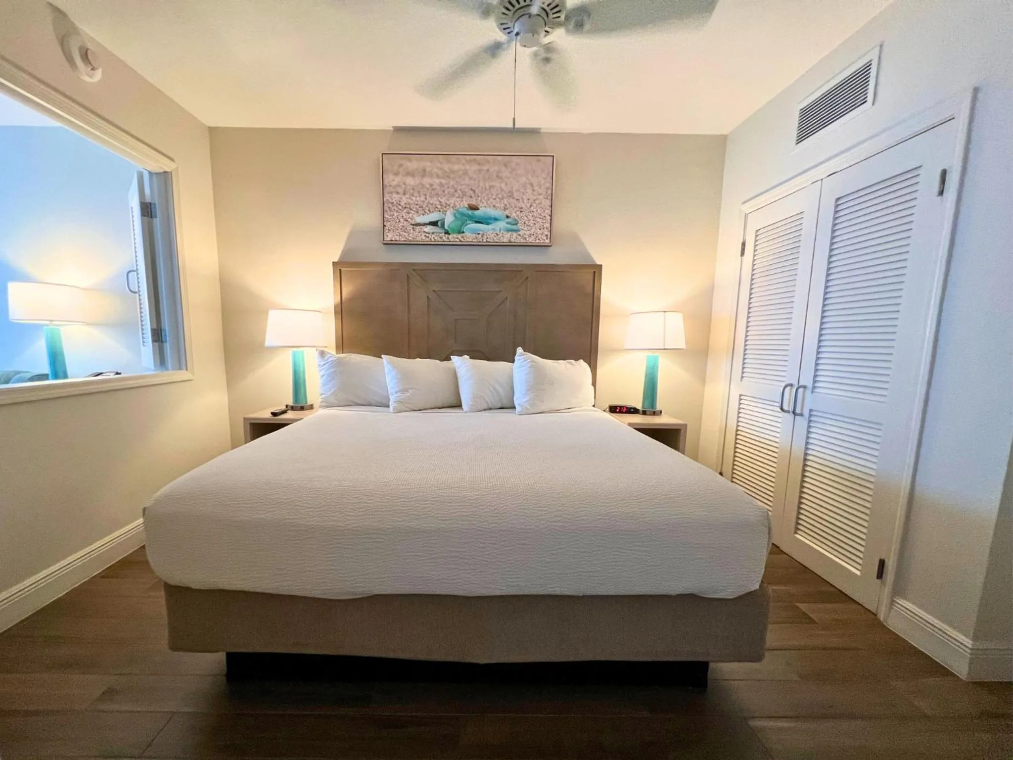 One-Bedroom Suite at Hilltop Villas III in Bluebeard's Castle Resort