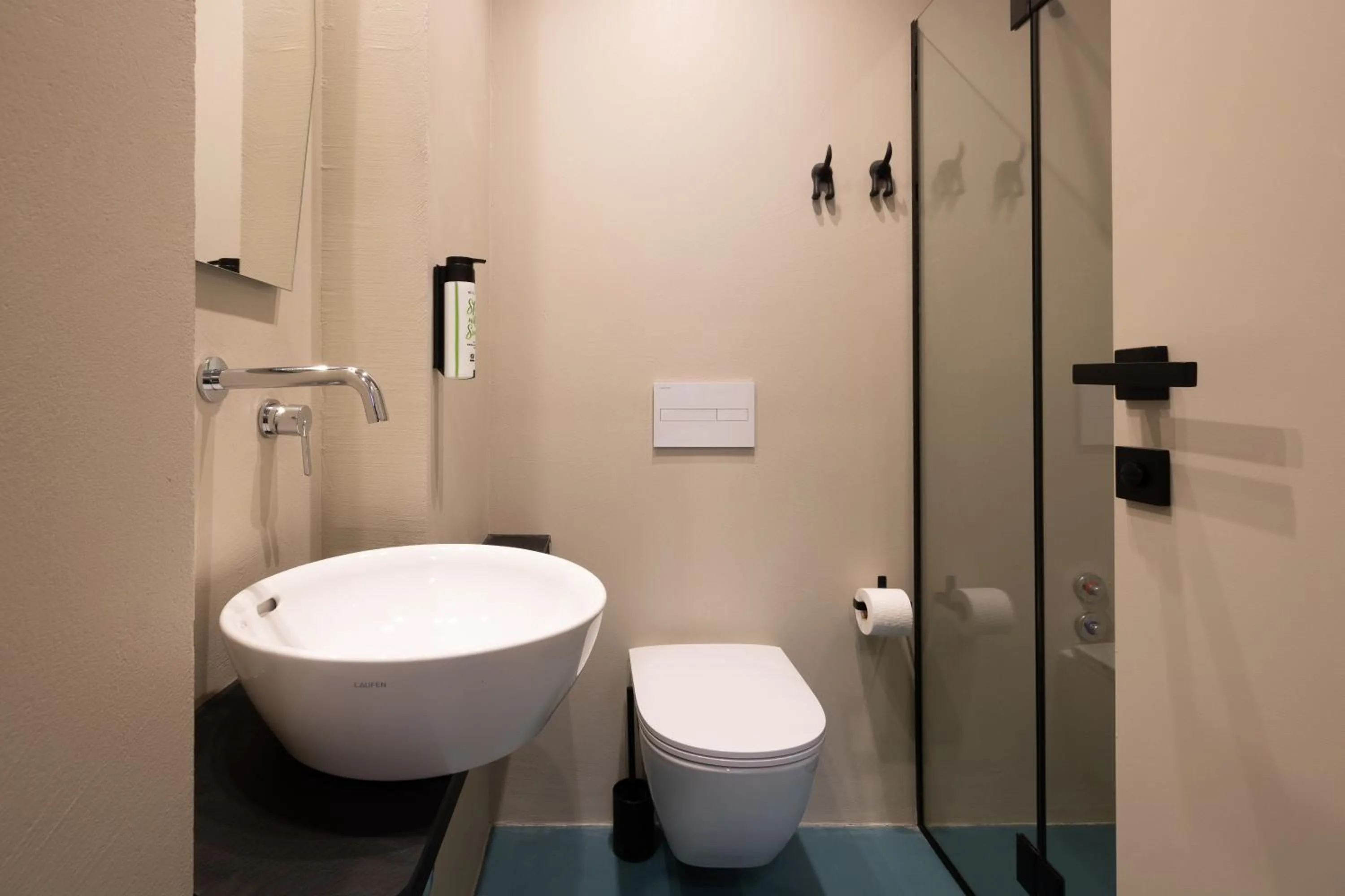 Shower in Boutique Hotel OPERA