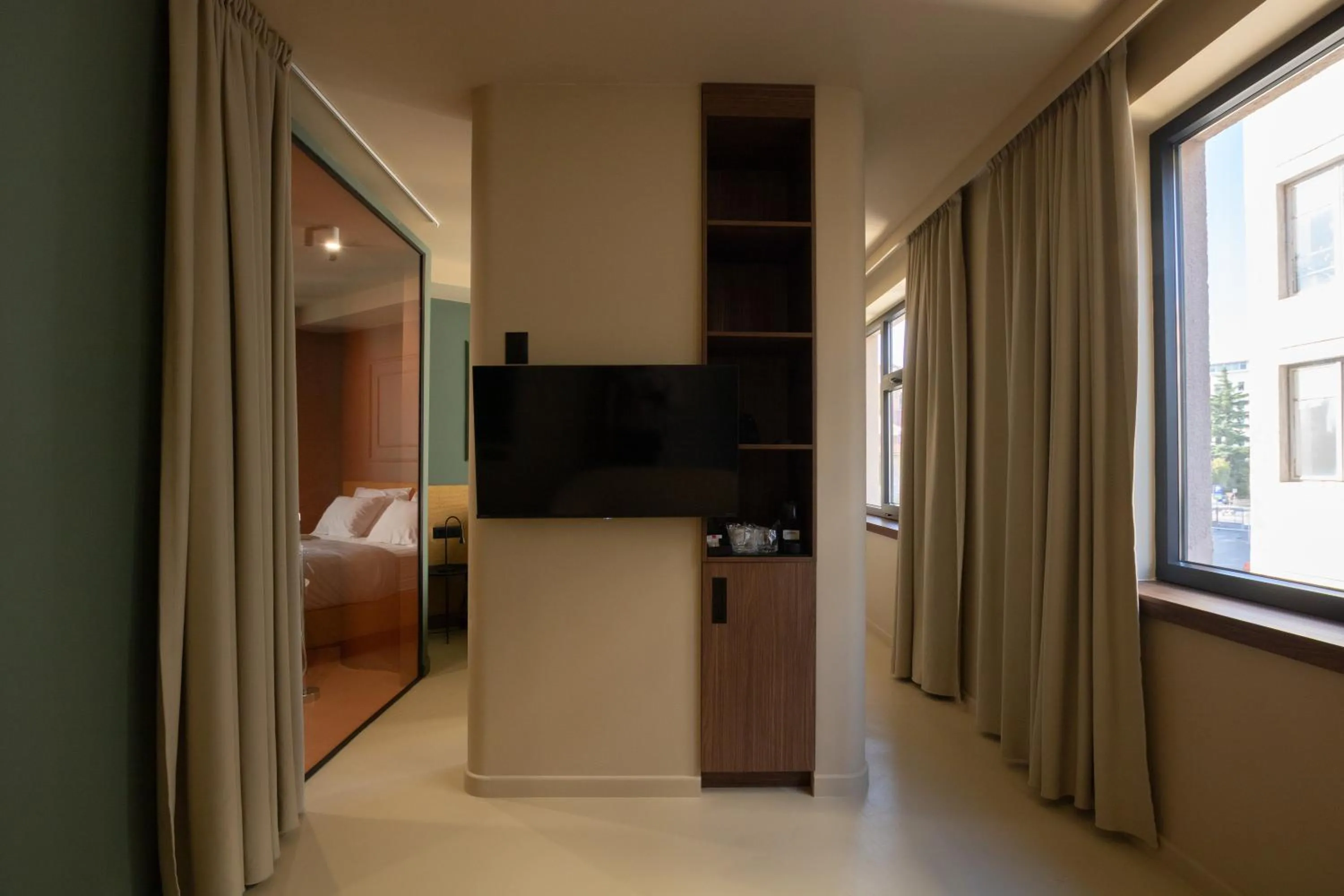TV and multimedia, Bed in Boutique Hotel OPERA