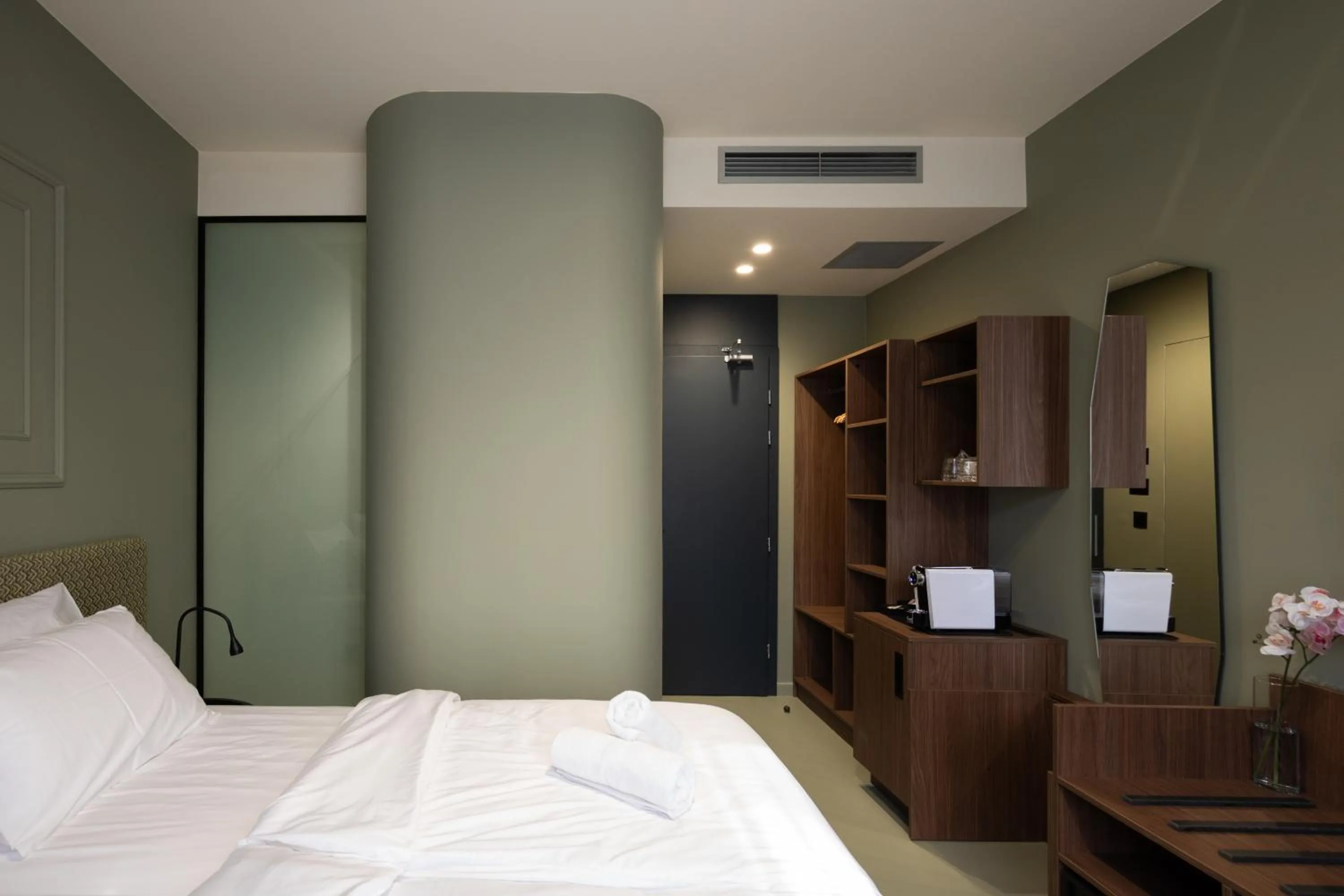 Bed in Boutique Hotel OPERA