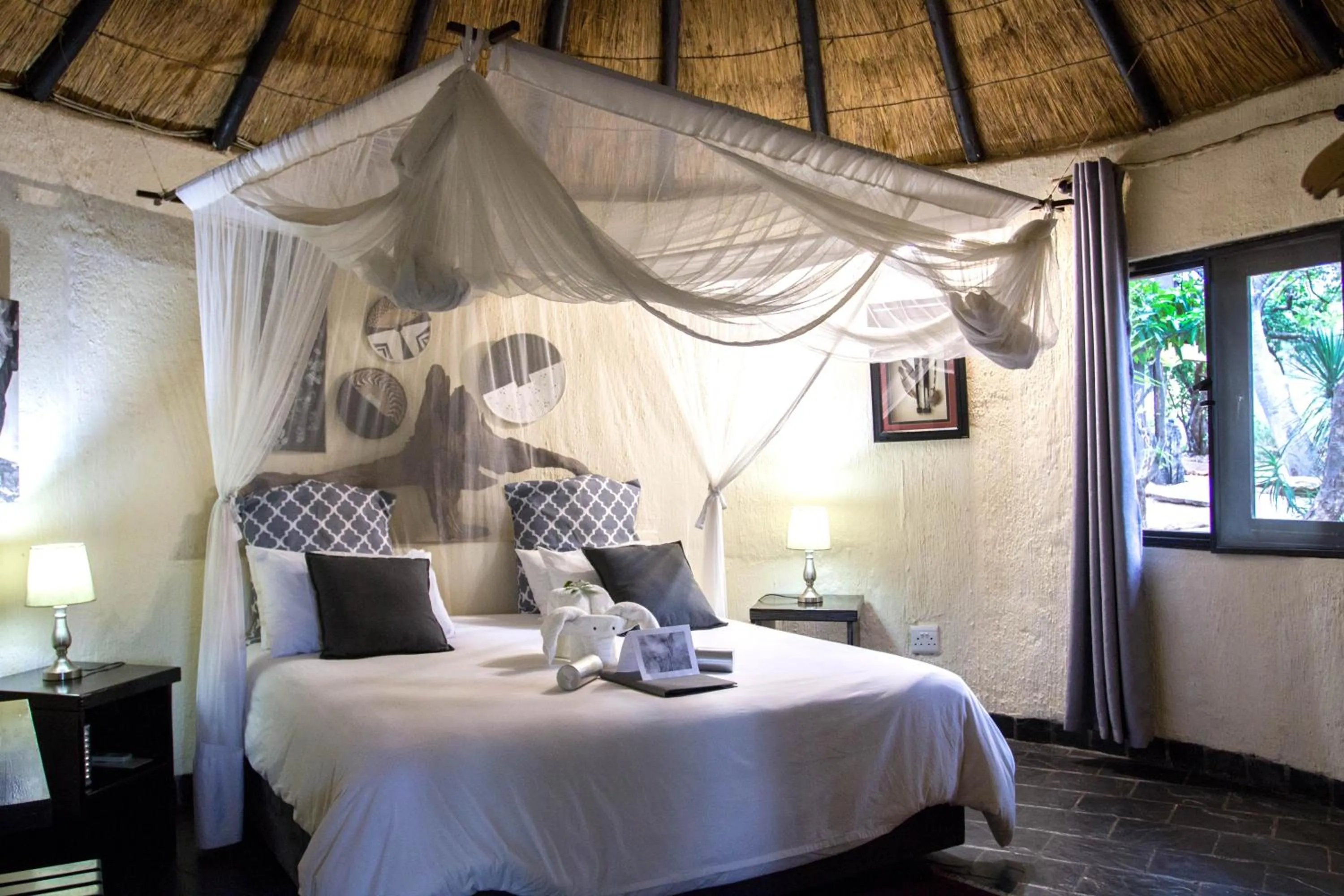 Bed in Ezulwini Game Lodges