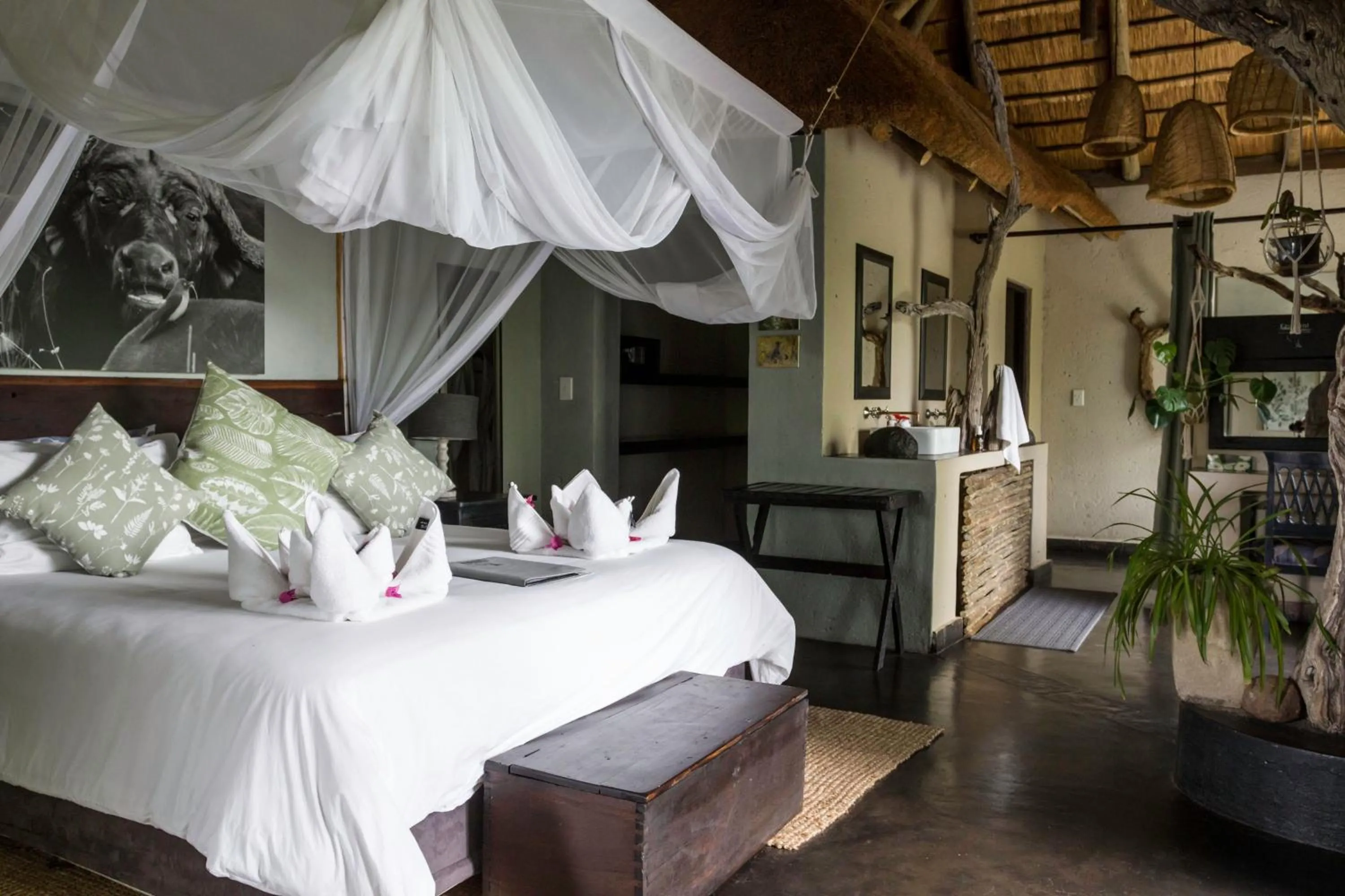 Bed in Ezulwini Game Lodges