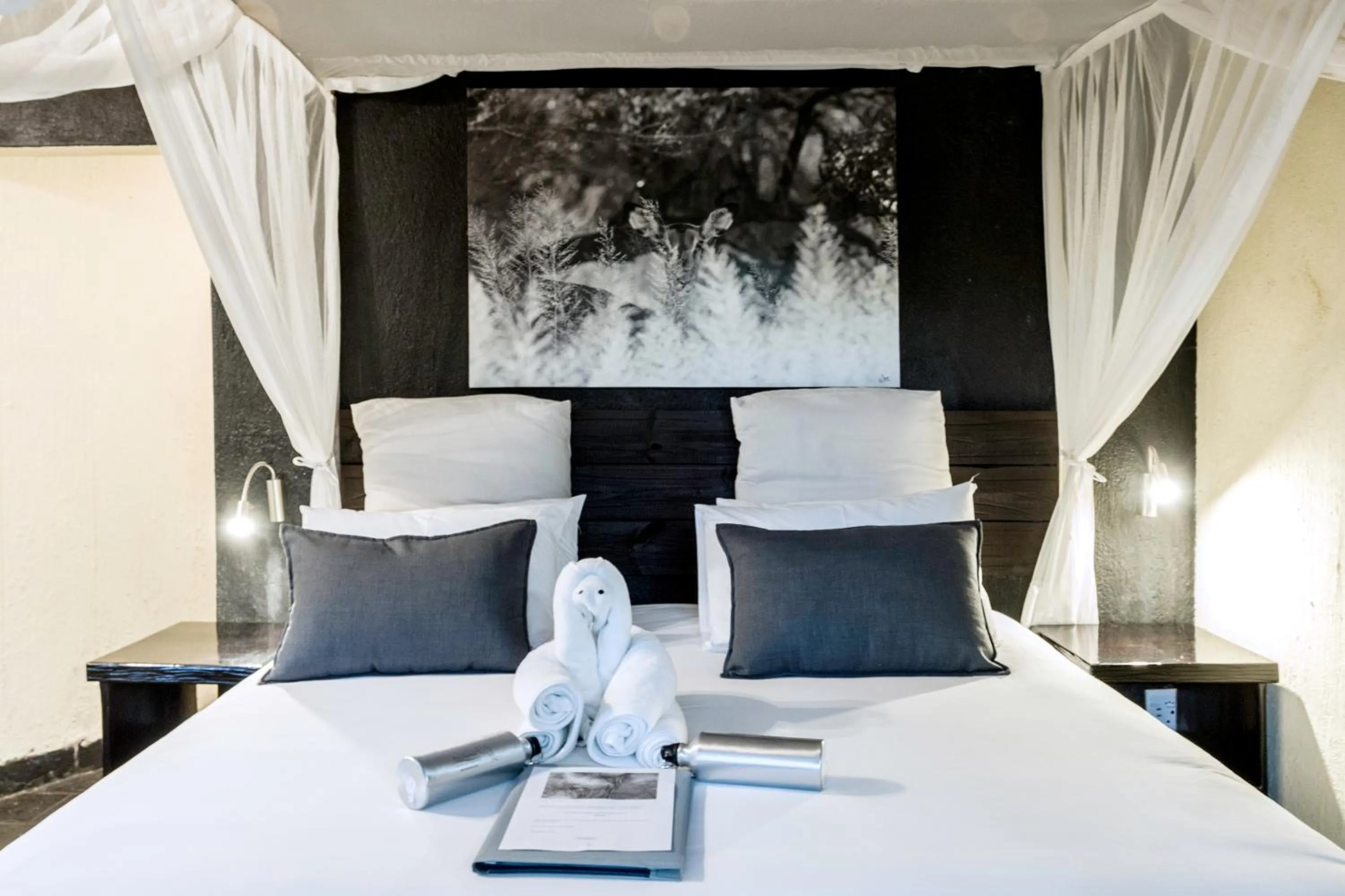 Bed in Ezulwini Game Lodges