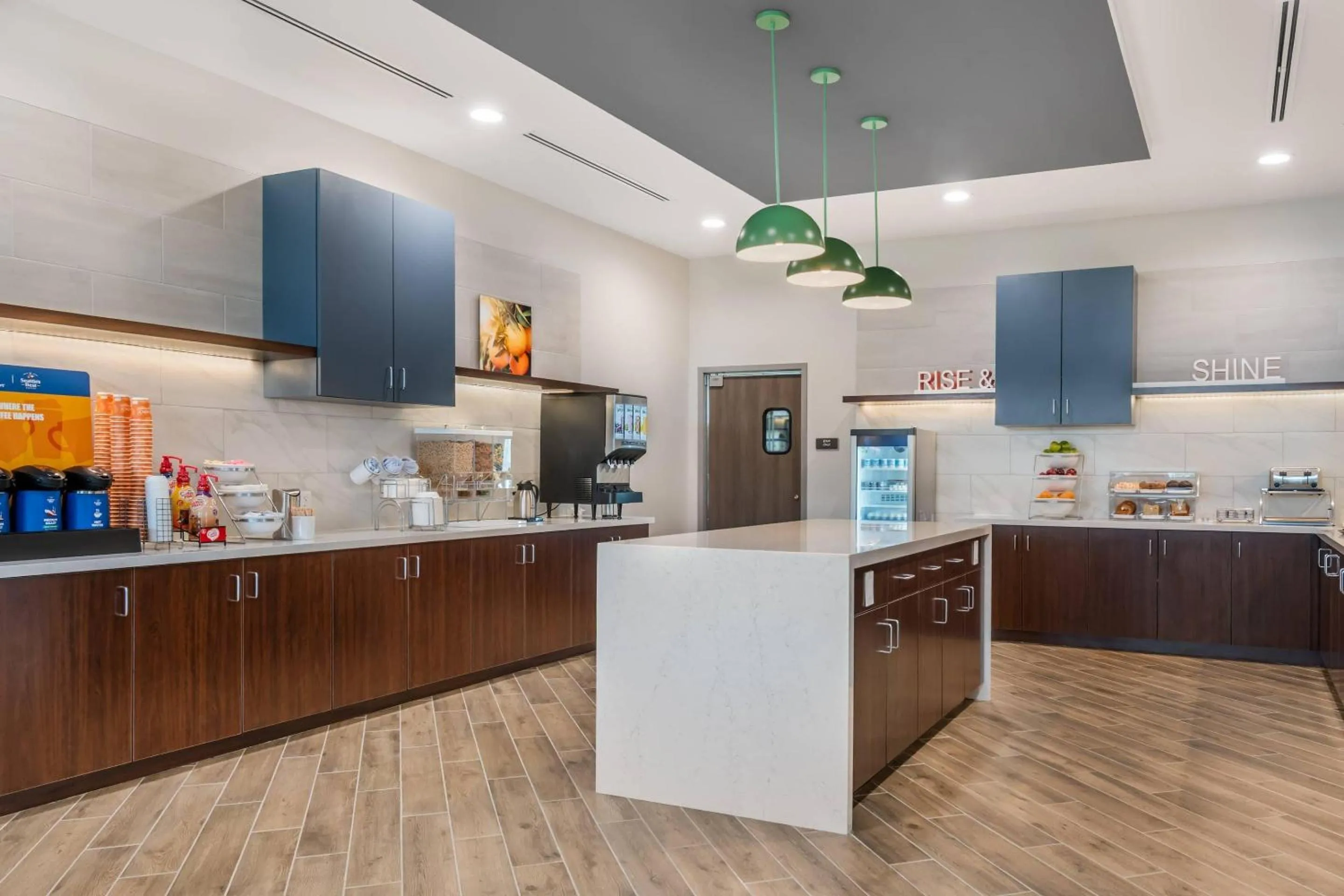 Breakfast in Comfort Inn & Suites Orlando Sanford Airport