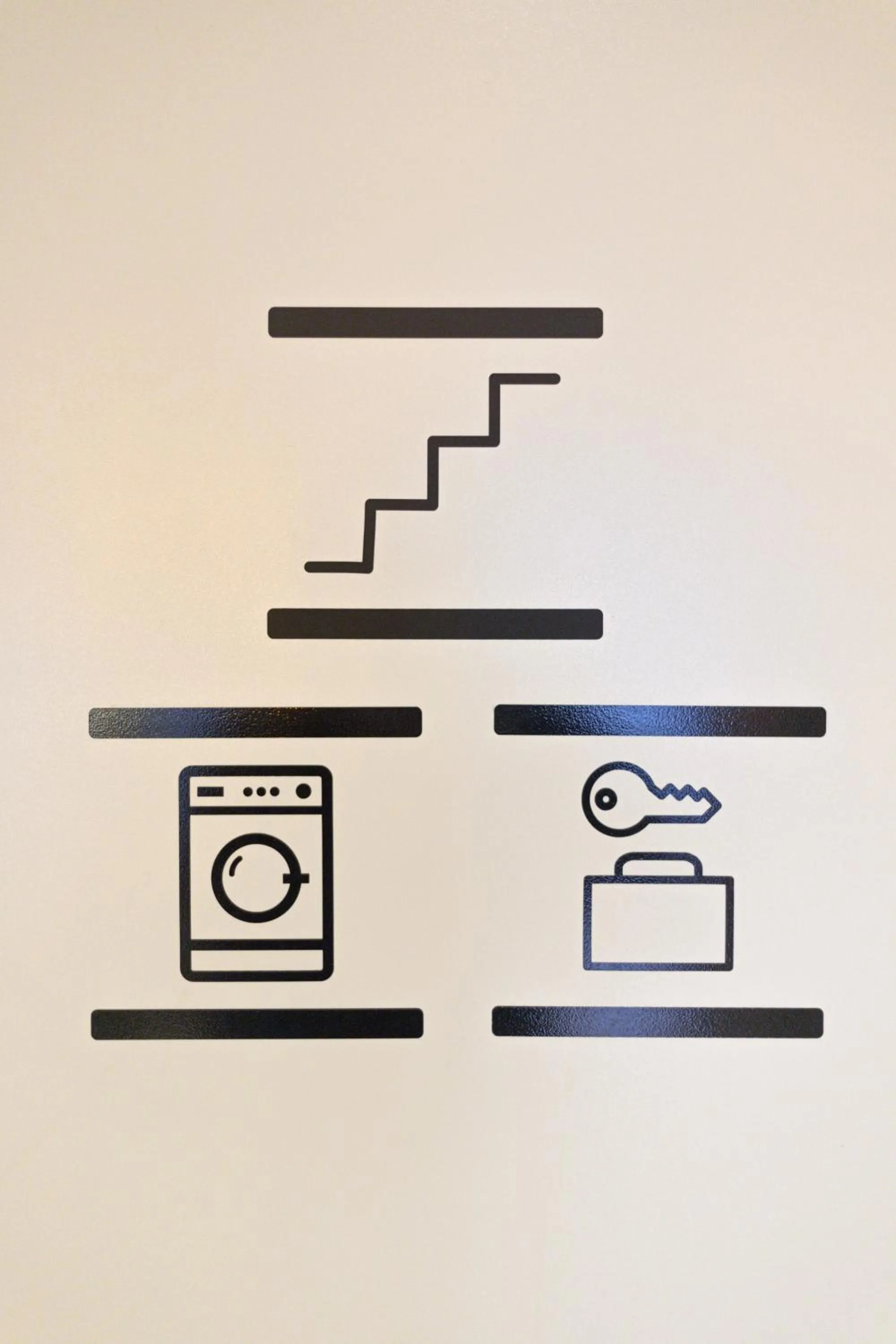 Logo/Certificate/Sign in Apartamentos Barbara 3