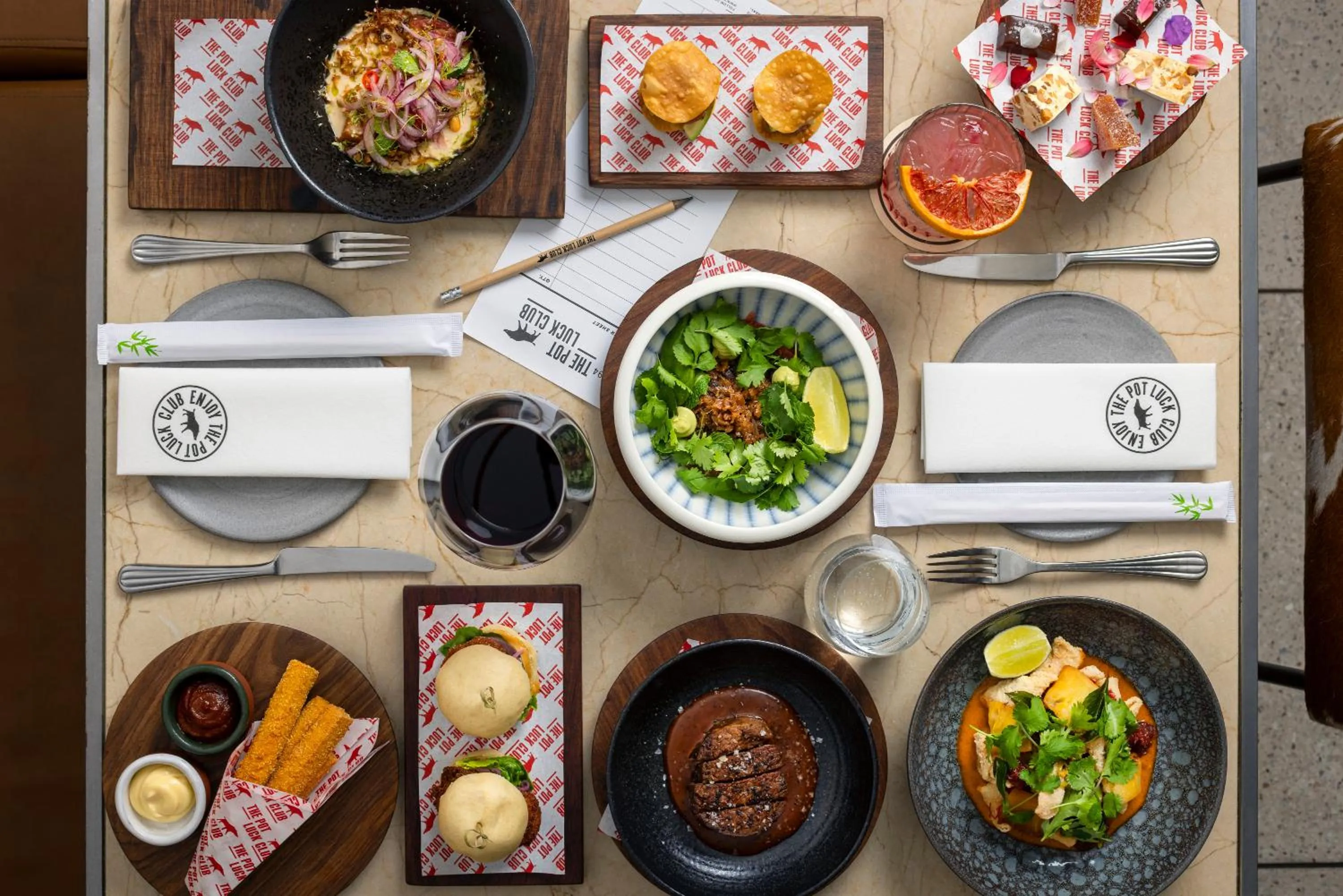 Restaurant/places to eat in The Peech Hotel