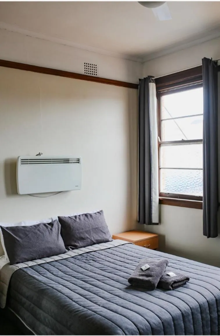 Bed in Bega Grand Hotel