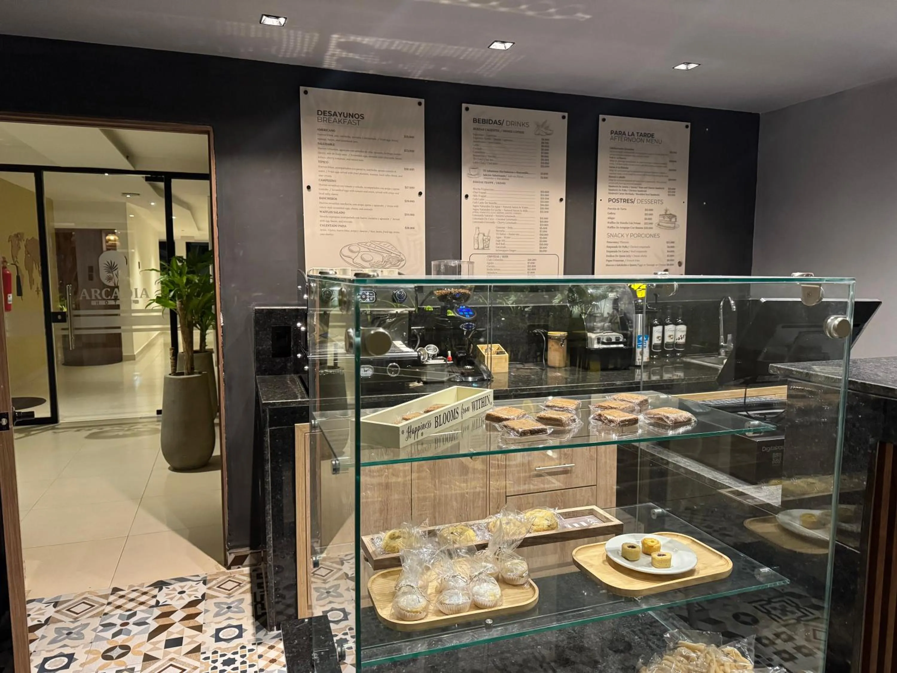 Kitchen or kitchenette in Arcadia Hotel