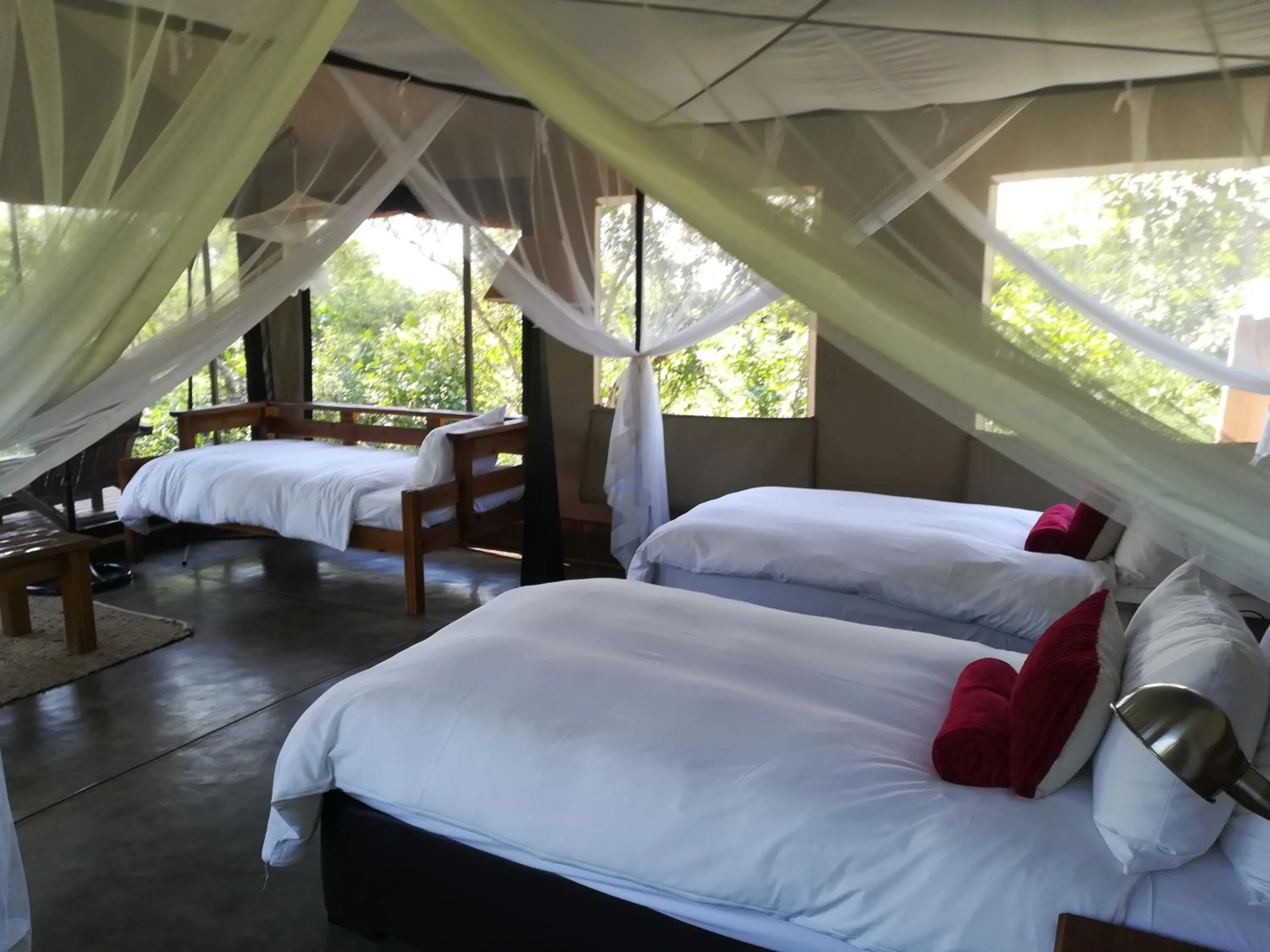 Bed in Honeyguide Tented Safari Camp - Khoka Moya