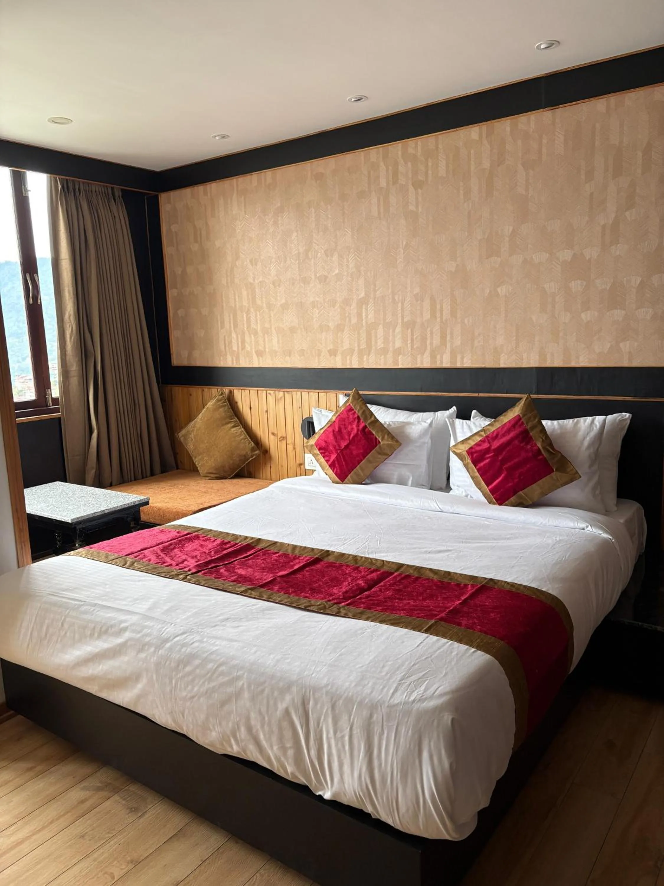 Bed in Hotel Mist Tree Mountain