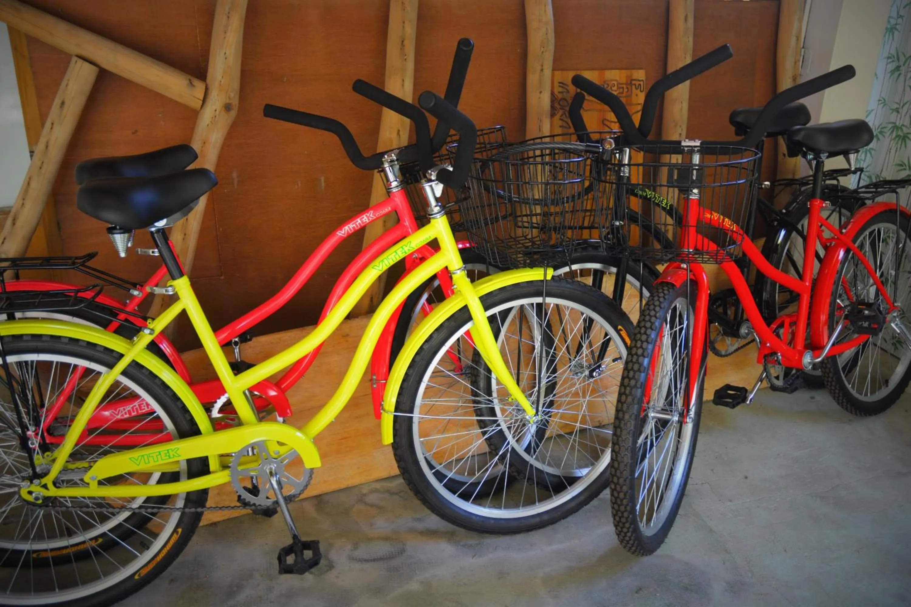 Cycling in Fare Maheata