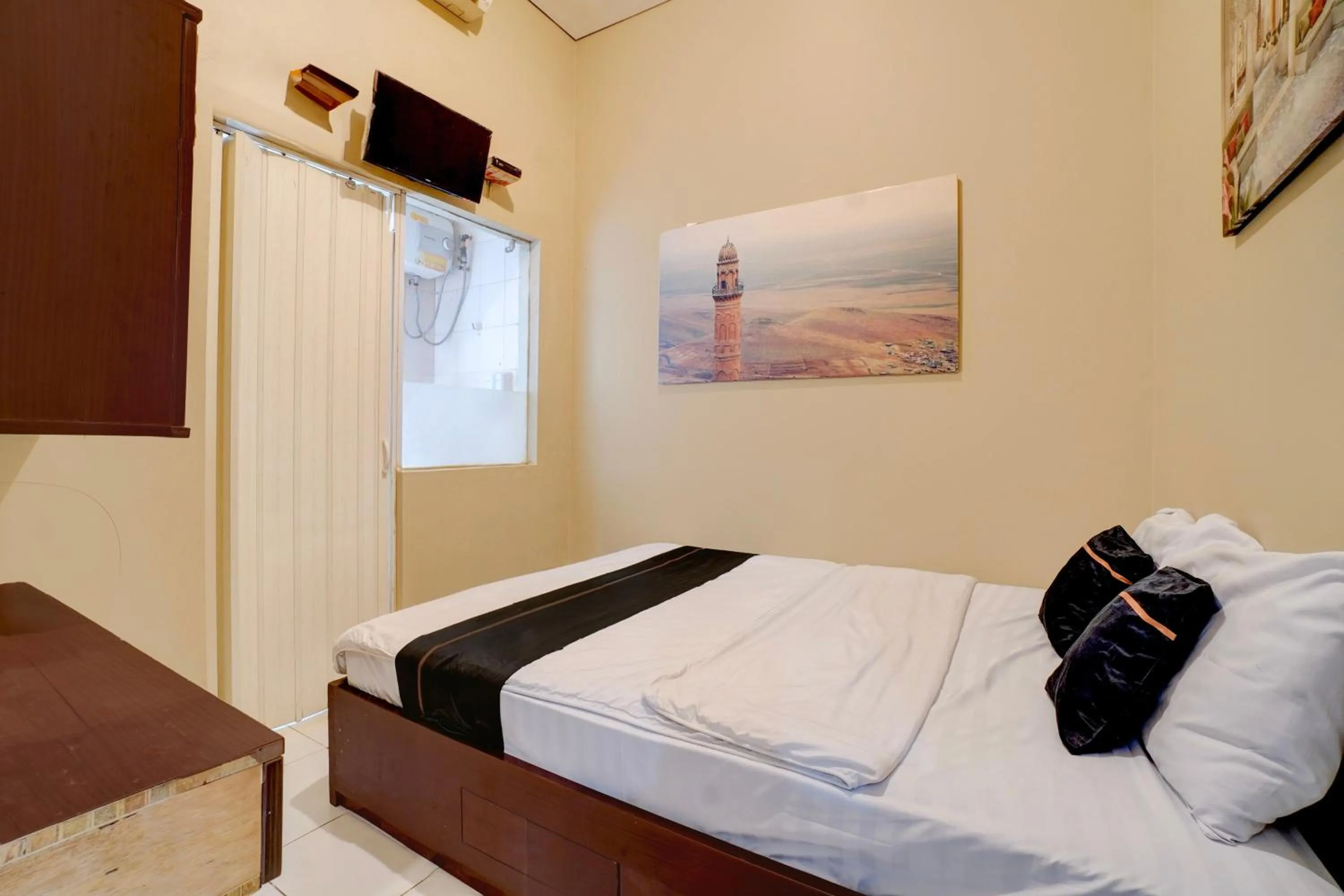 Bedroom, Bed in Hotel O near Monas formerly Pondokan Kota Jakarta