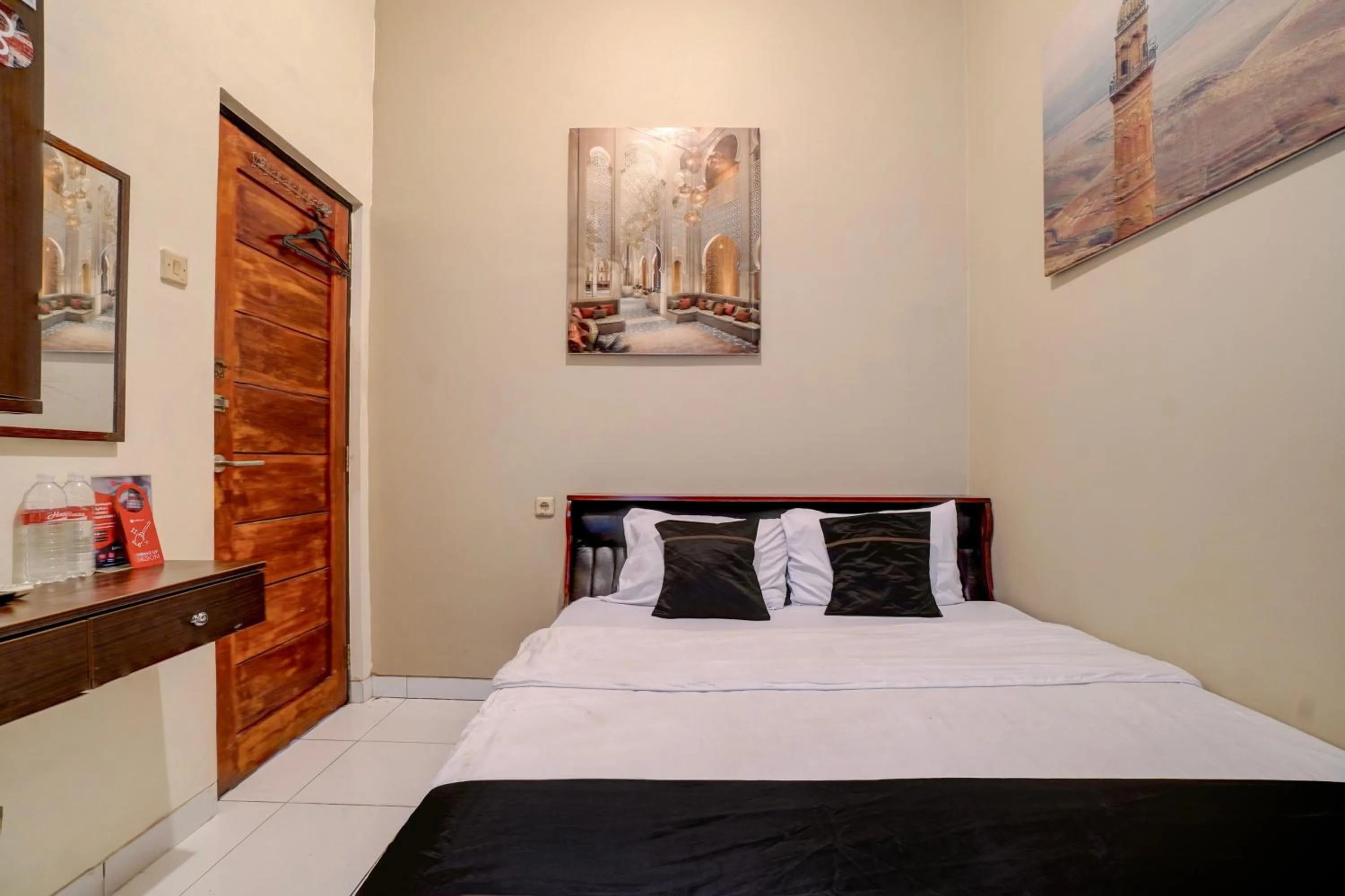 Bedroom, Bed in Hotel O near Monas formerly Pondokan Kota Jakarta