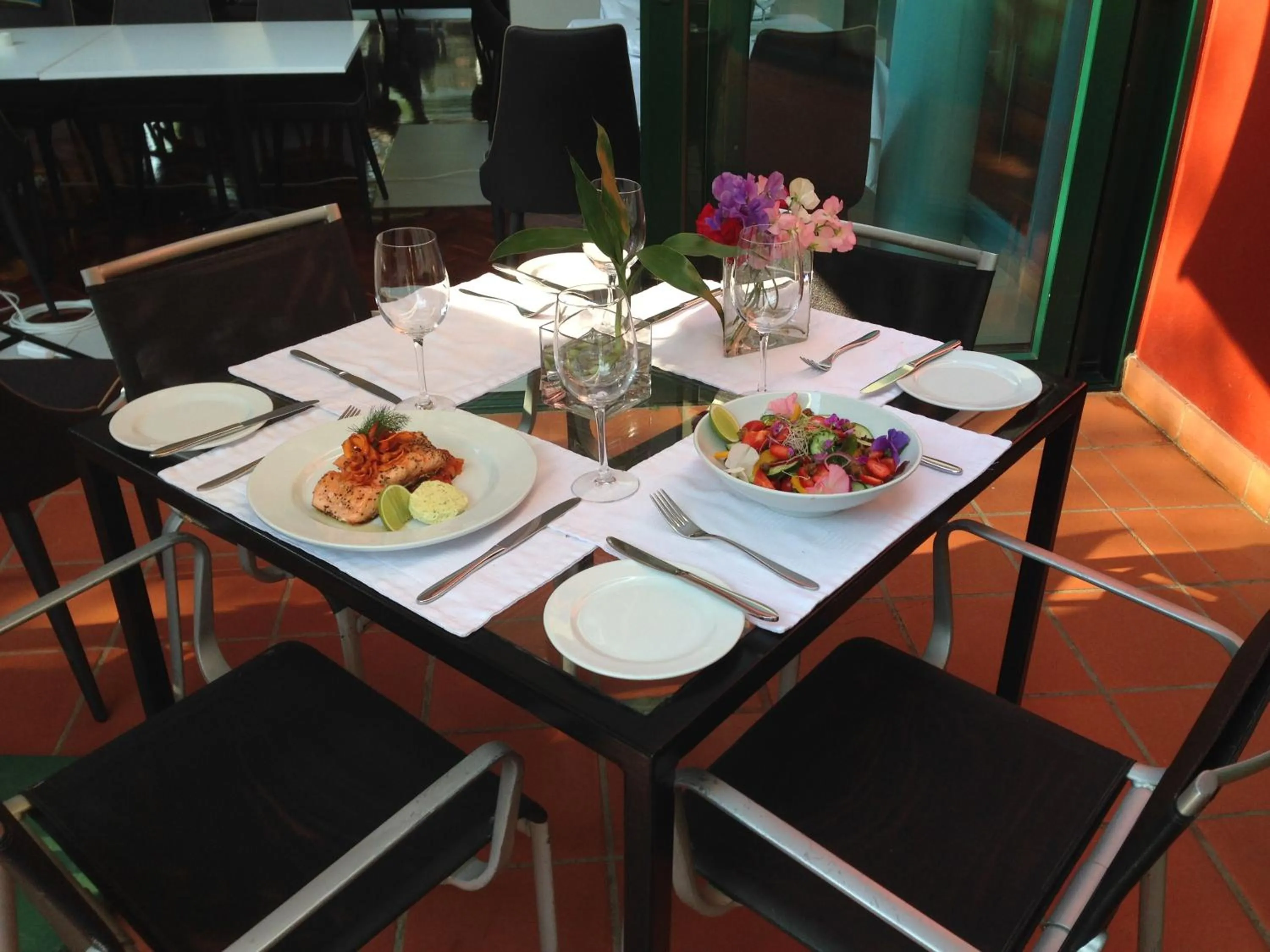 Breakfast in Ten Bompas Hotel