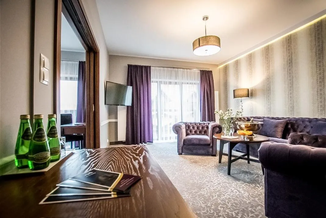 Photo of the whole room in Hotel Pałac Poledno