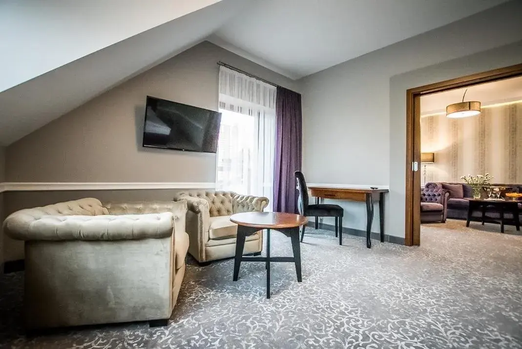 Photo of the whole room in Hotel Pałac Poledno Photo of the whole room in Hotel Pałac Poledno