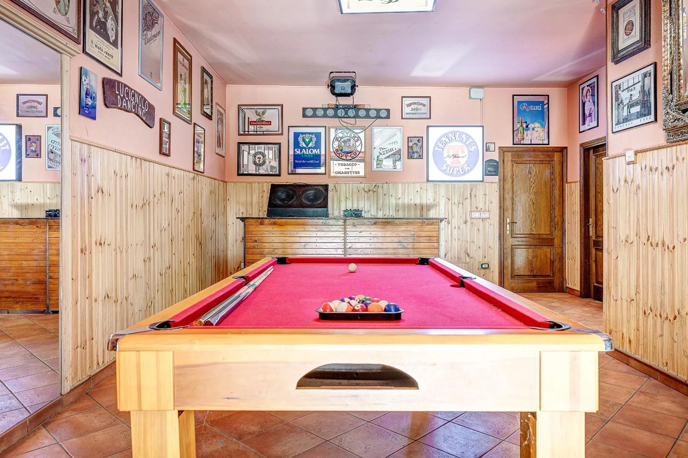 Billiard in Villa Verde