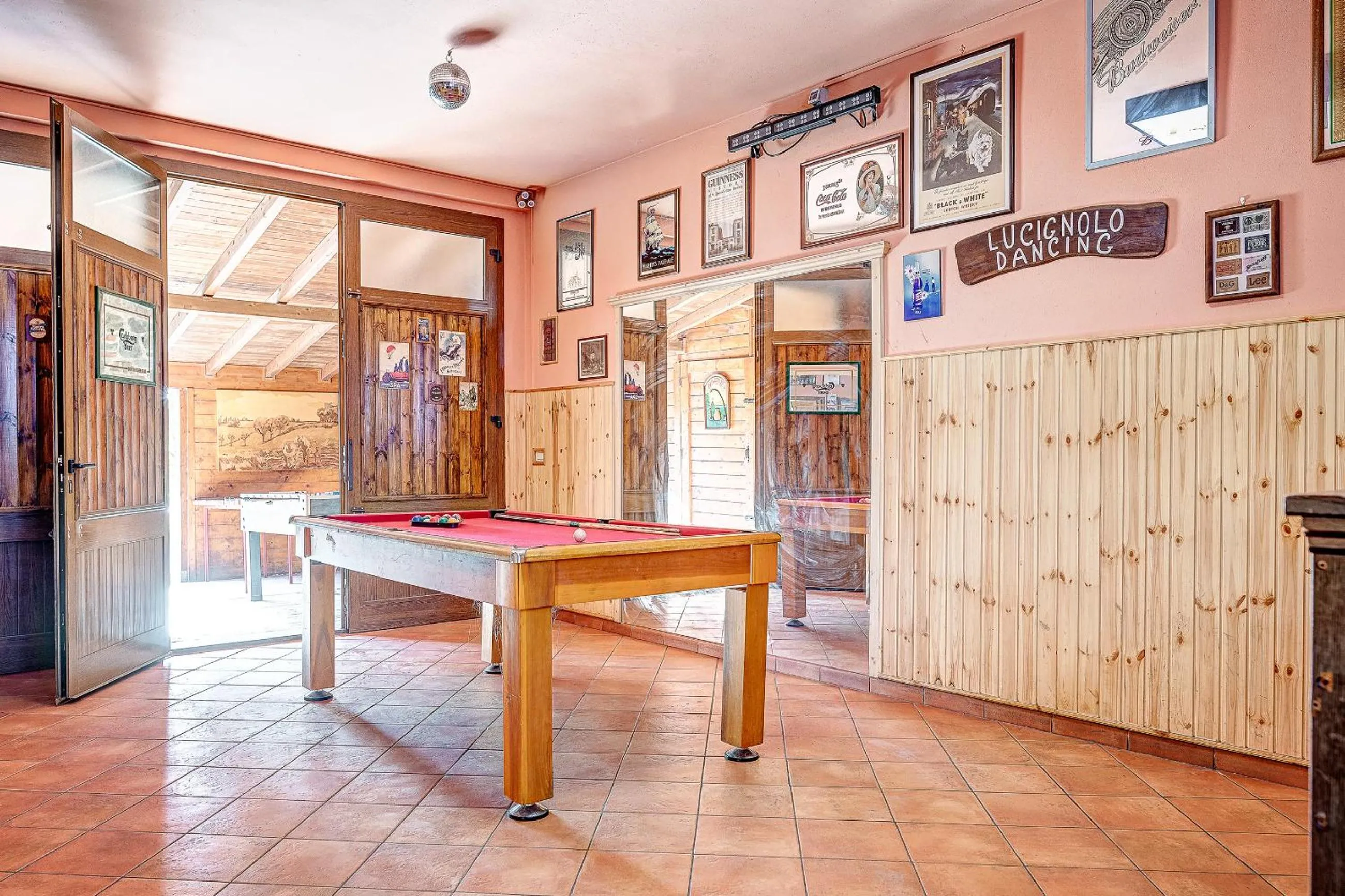 Billiard in Villa Verde