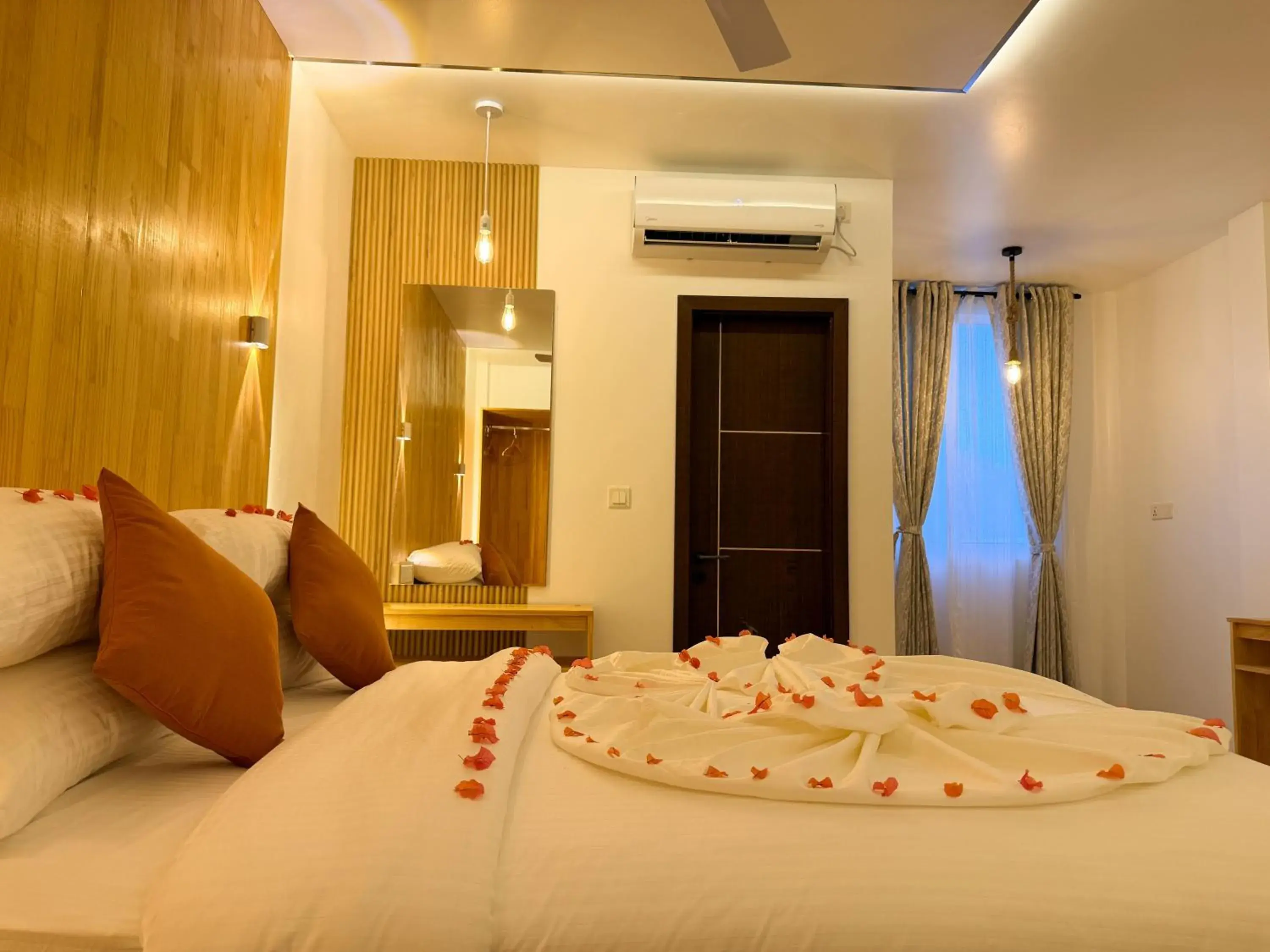 Deluxe Double Room in Serenity Stay Deluxe Double Room in Serenity Stay