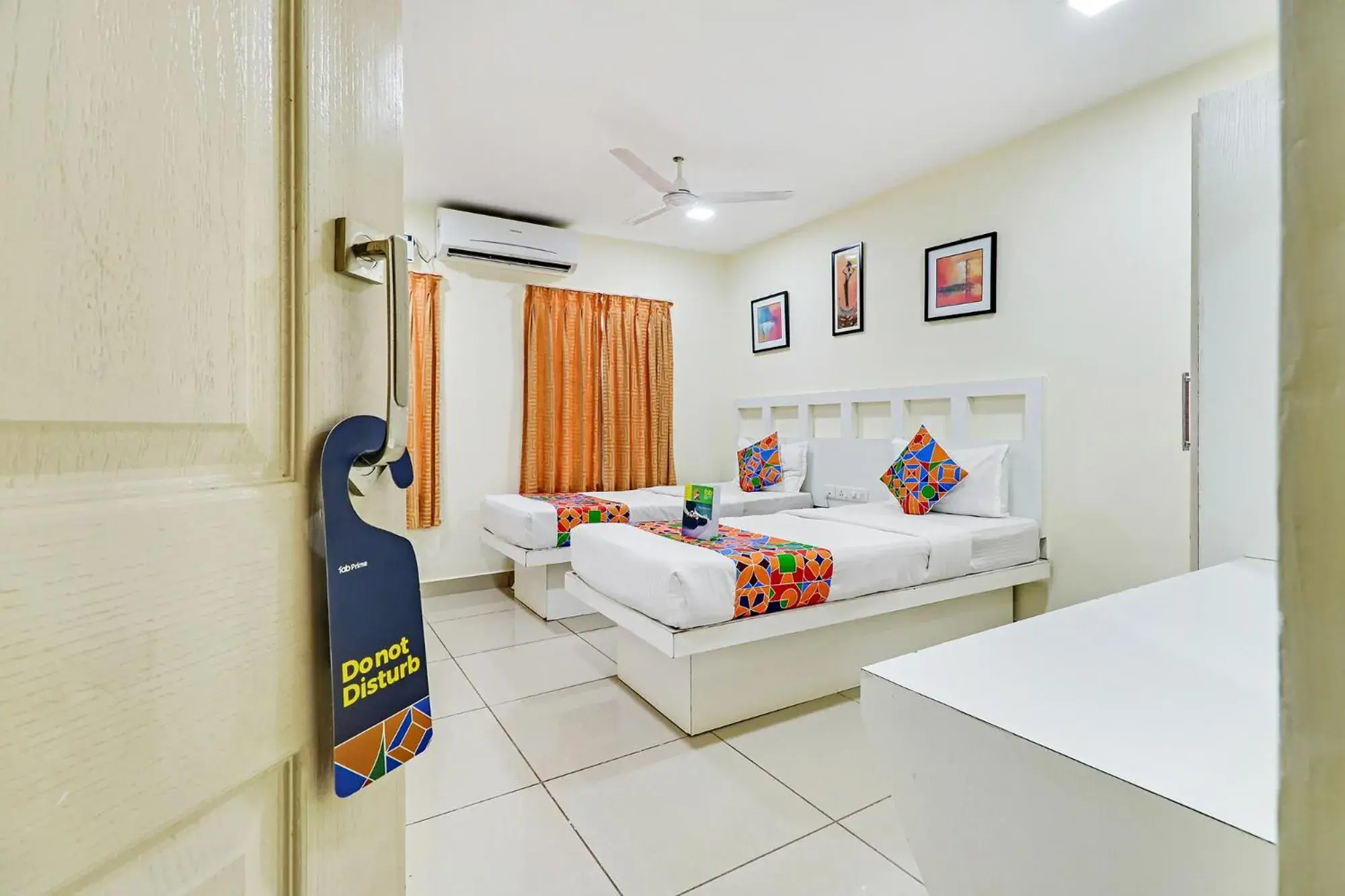 Bed in Fabhotel Colors Service Apartment - Nr MRC Nagar Bed in Fabhotel Colors Service Apartment - Nr MRC Nagar