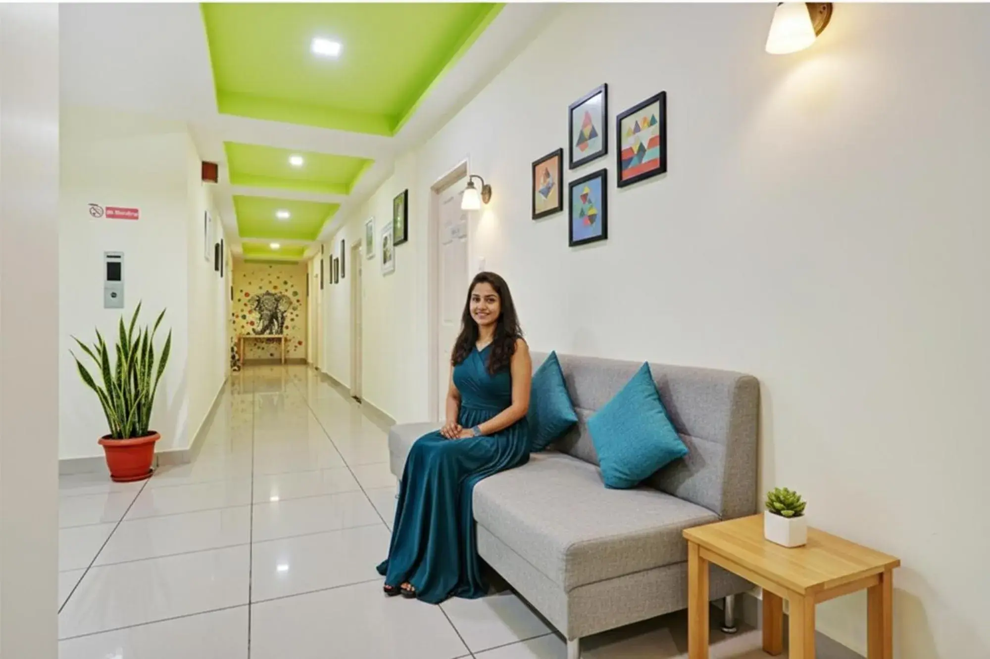 Lobby or reception in Fabhotel Colors Service Apartment - Nr MRC Nagar Lobby or reception in Fabhotel Colors Service Apartment - Nr MRC Nagar