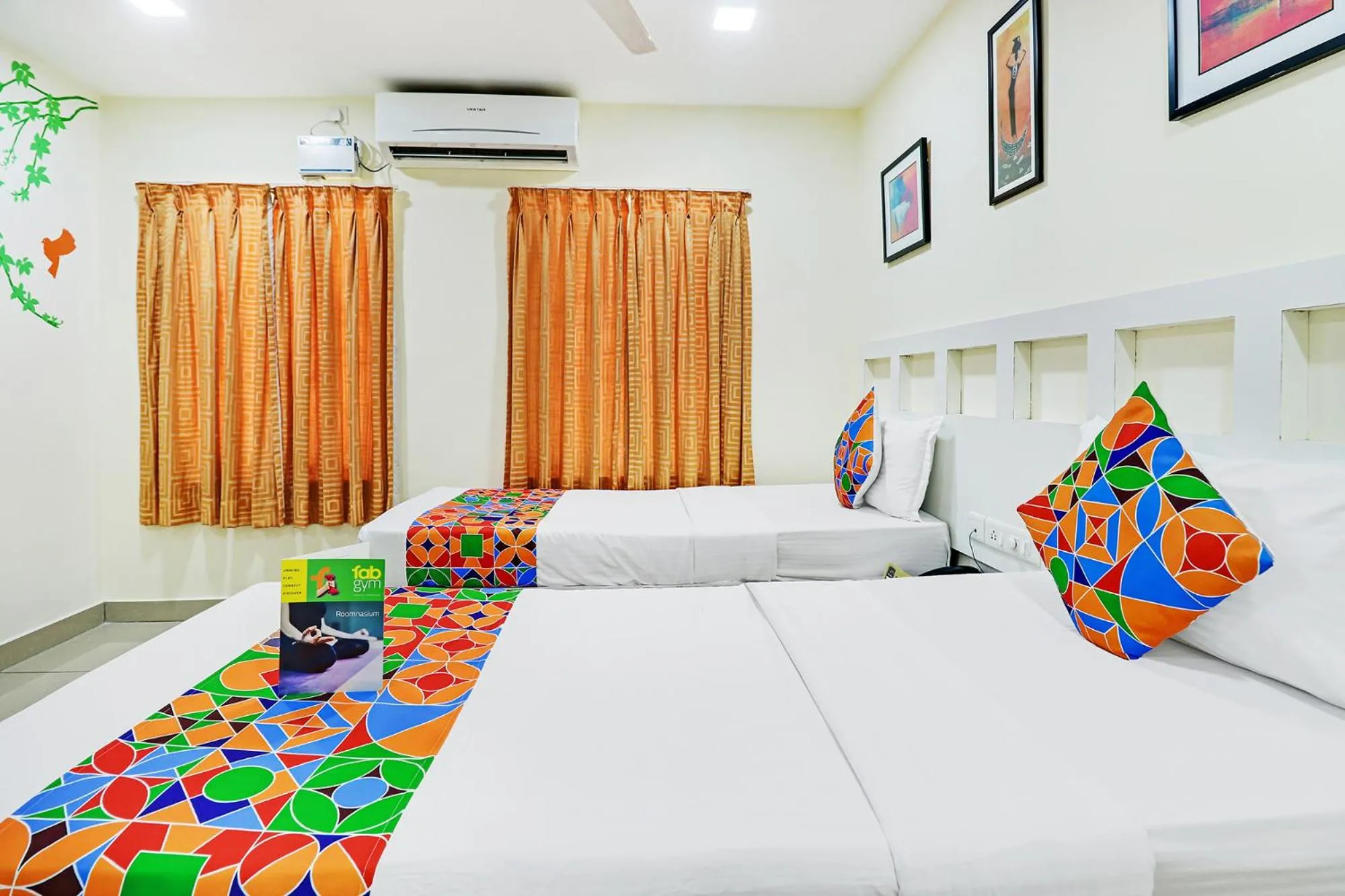 Bed in Fabhotel Colors Service Apartment - Nr MRC Nagar