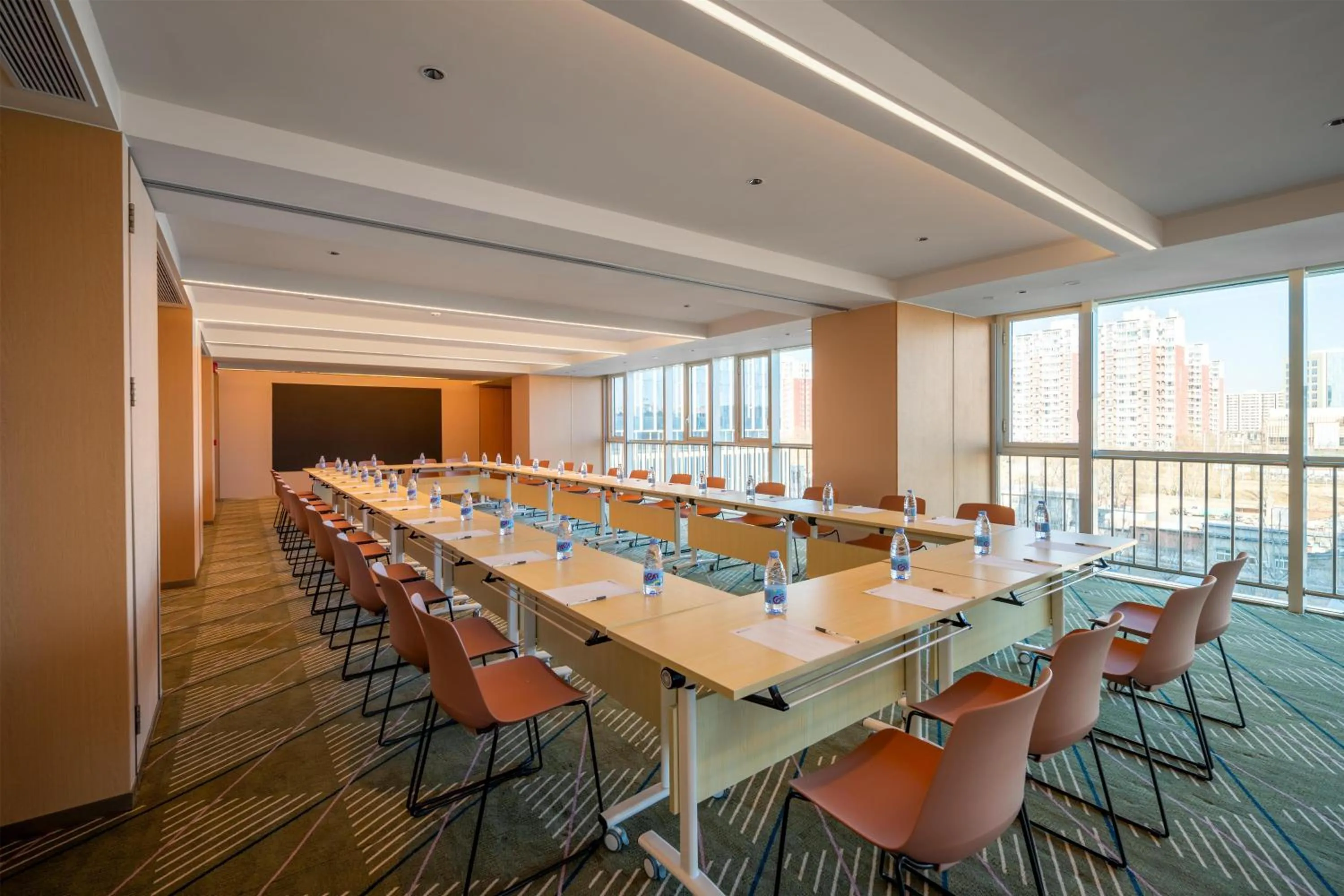 Meeting/conference room in Hilton Garden Inn Beijing Fengtai Xinxiang Building