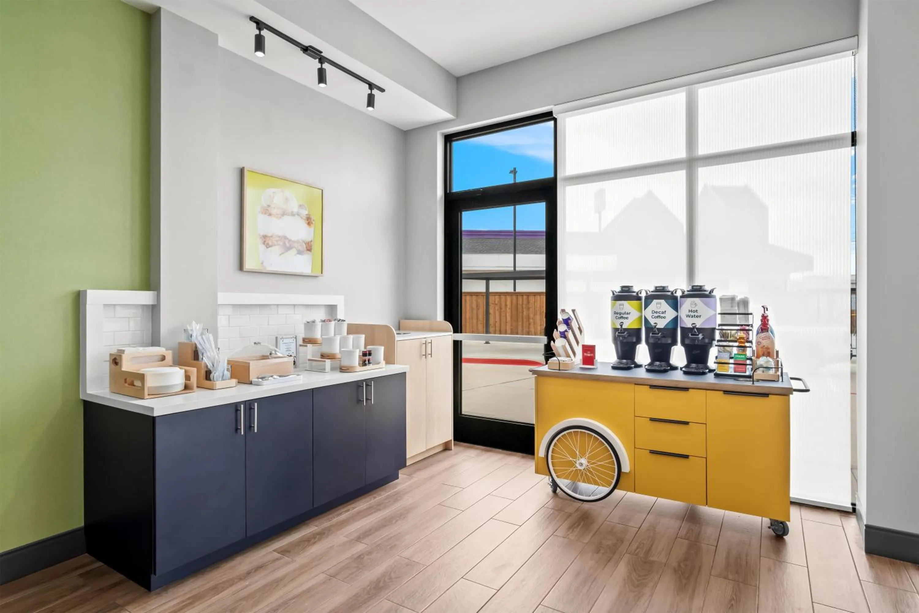 Breakfast in Spark By Hilton Garland Dallas East