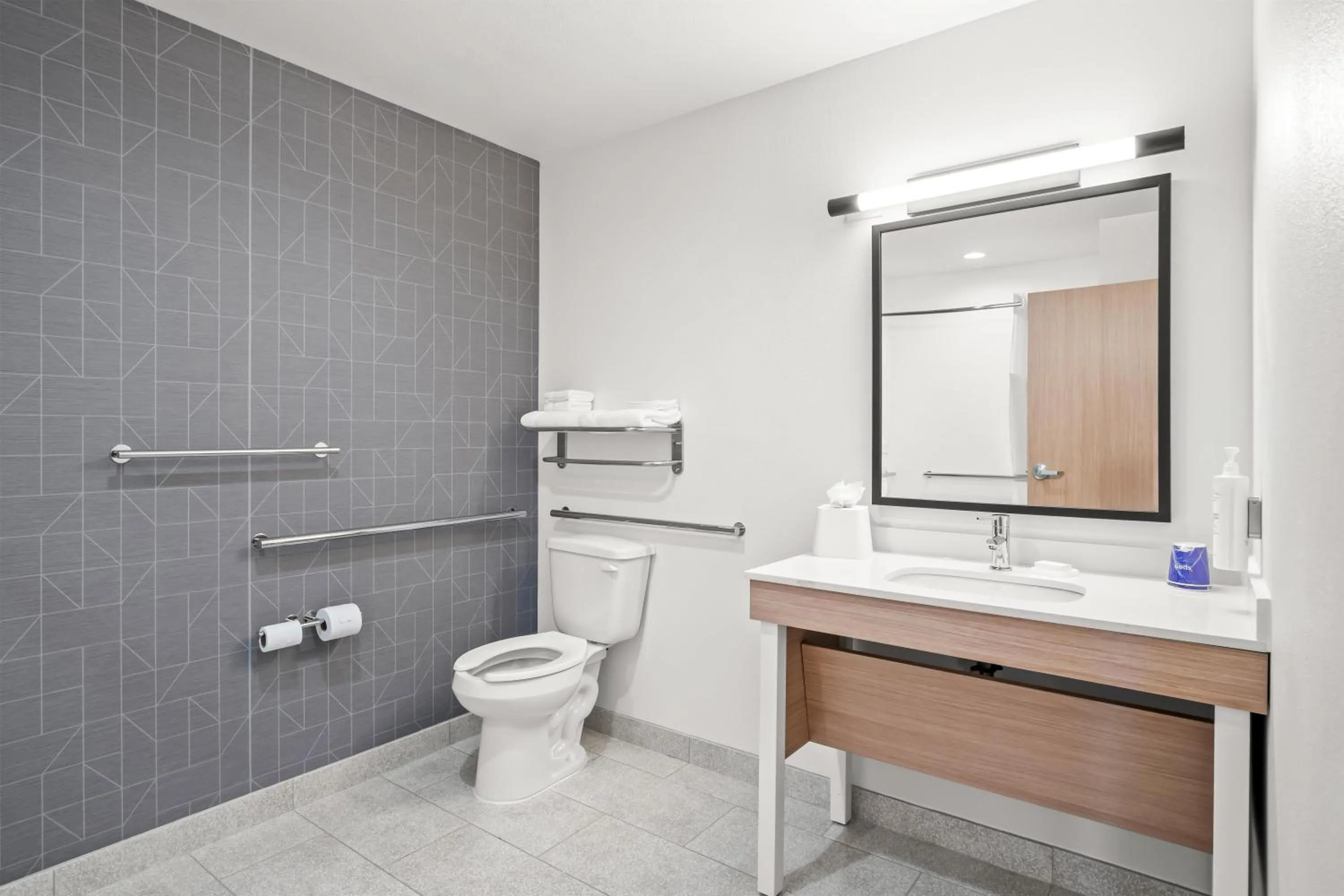 Bathroom in Spark By Hilton Garland Dallas East