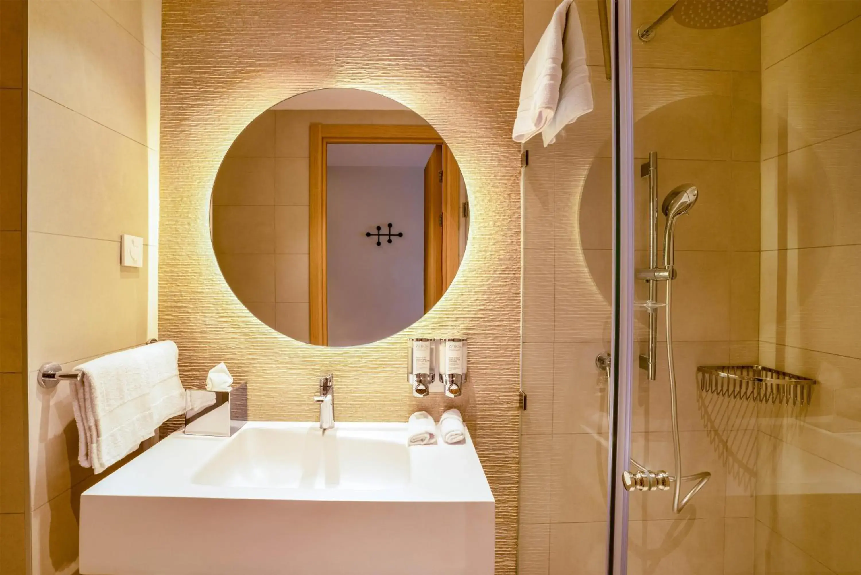 Twin Room in Hampton By Hilton Ben Guerir Twin Room in Hampton By Hilton Ben Guerir