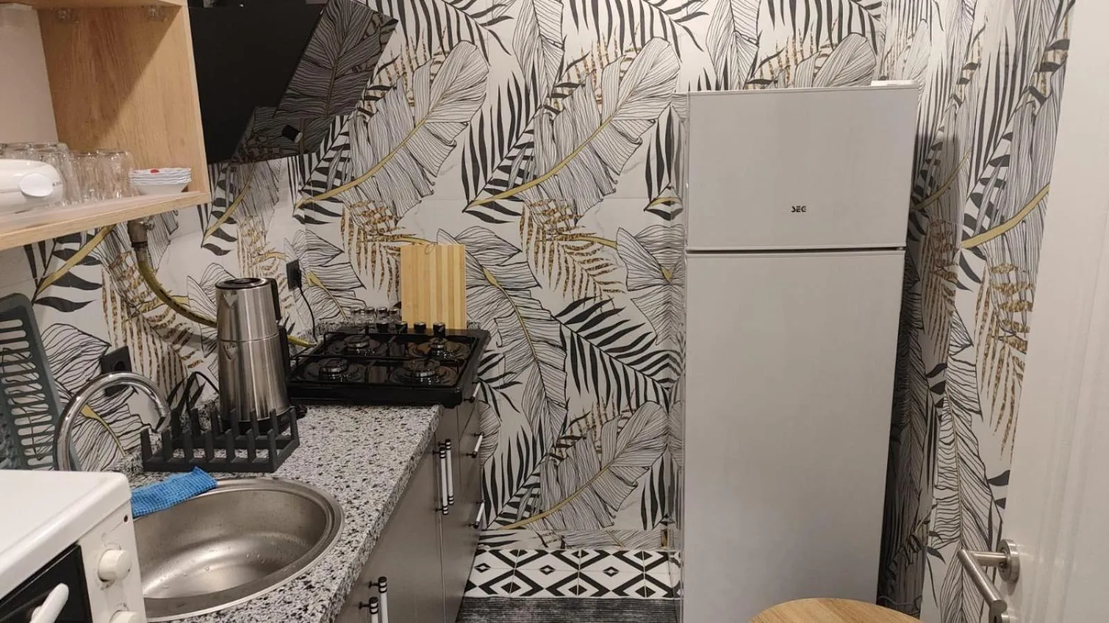 Kitchen or kitchenette in Sare Apartments - Sultanahmet