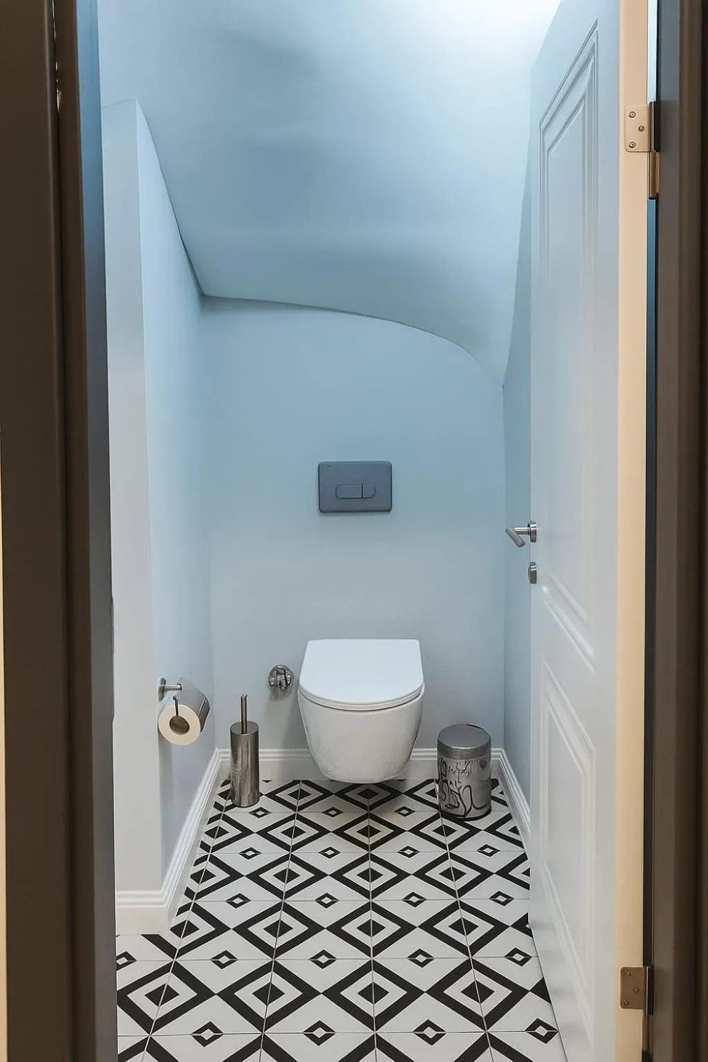 Toilet in Sare Apartments - Sultanahmet