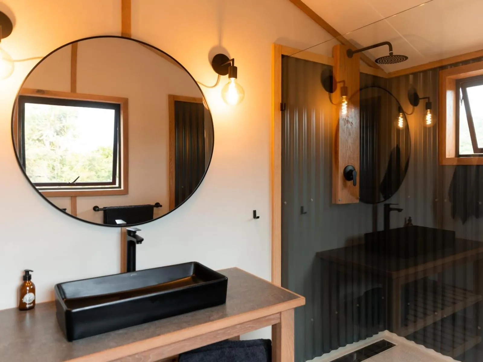 Bathroom in AfriCamps Klein Karoo