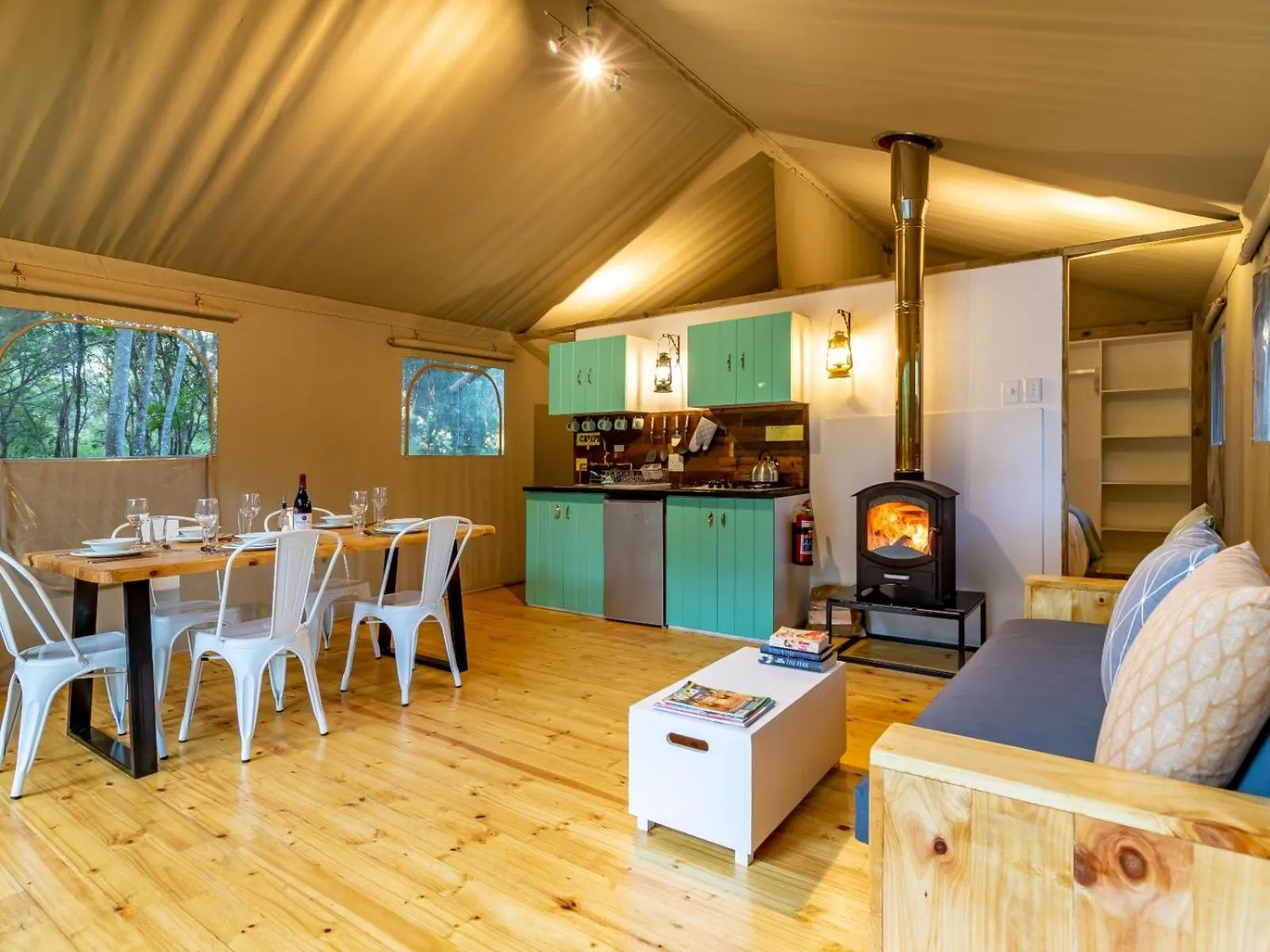 Kitchen or kitchenette in AfriCamps Klein Karoo