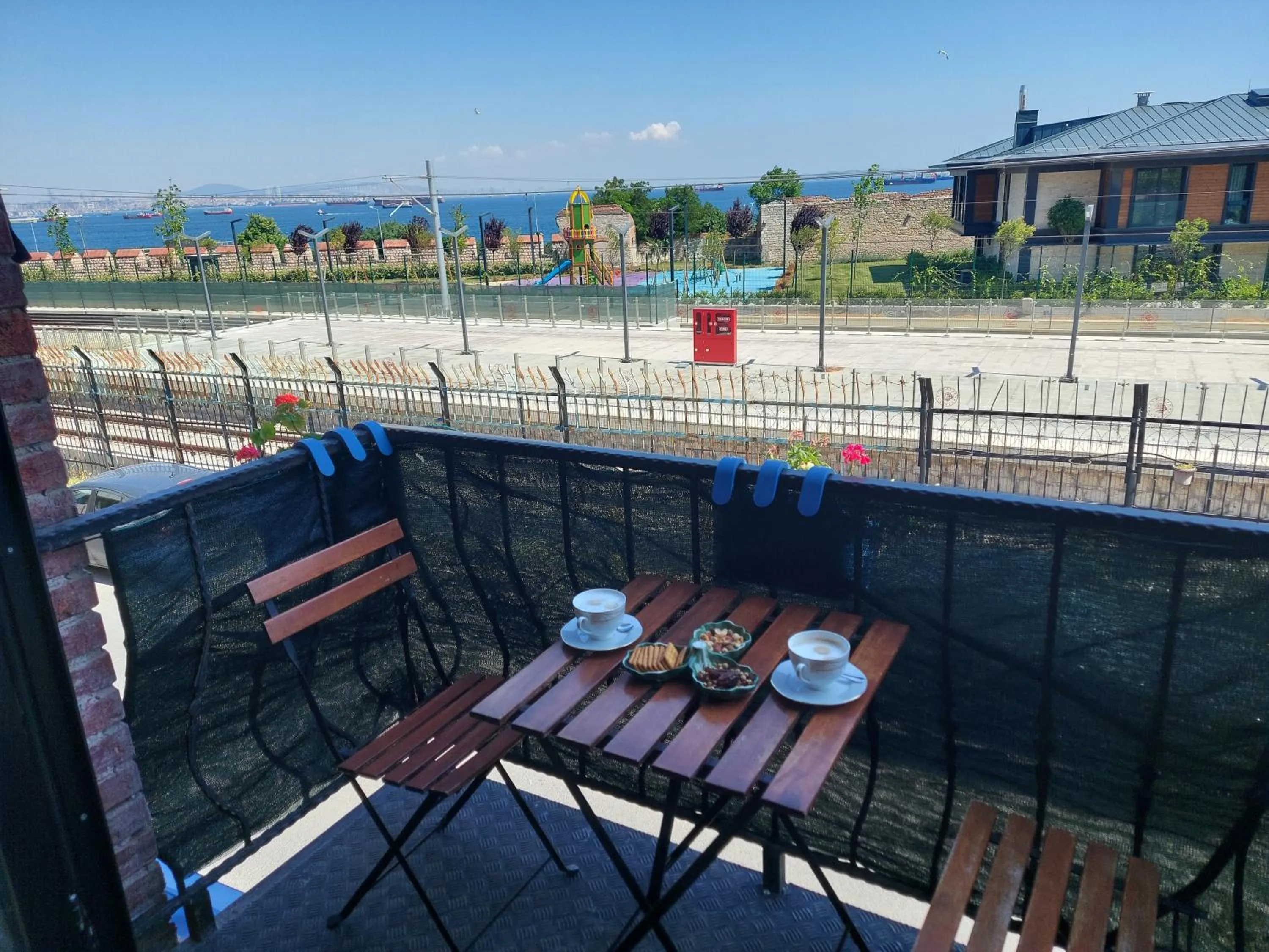 Balcony/Terrace in Queen Seagull Boutique Hotel