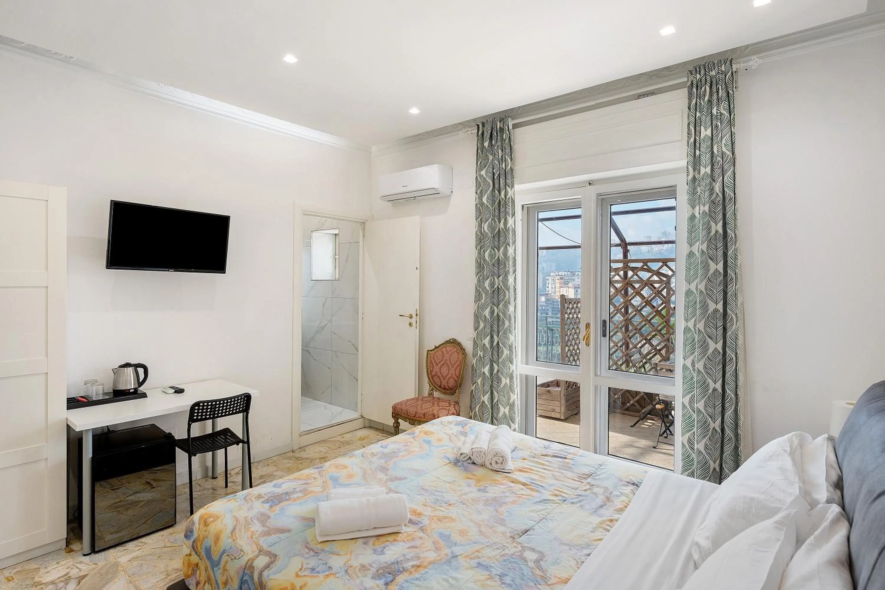 Property building, Bed in Di Palma Suite Museum