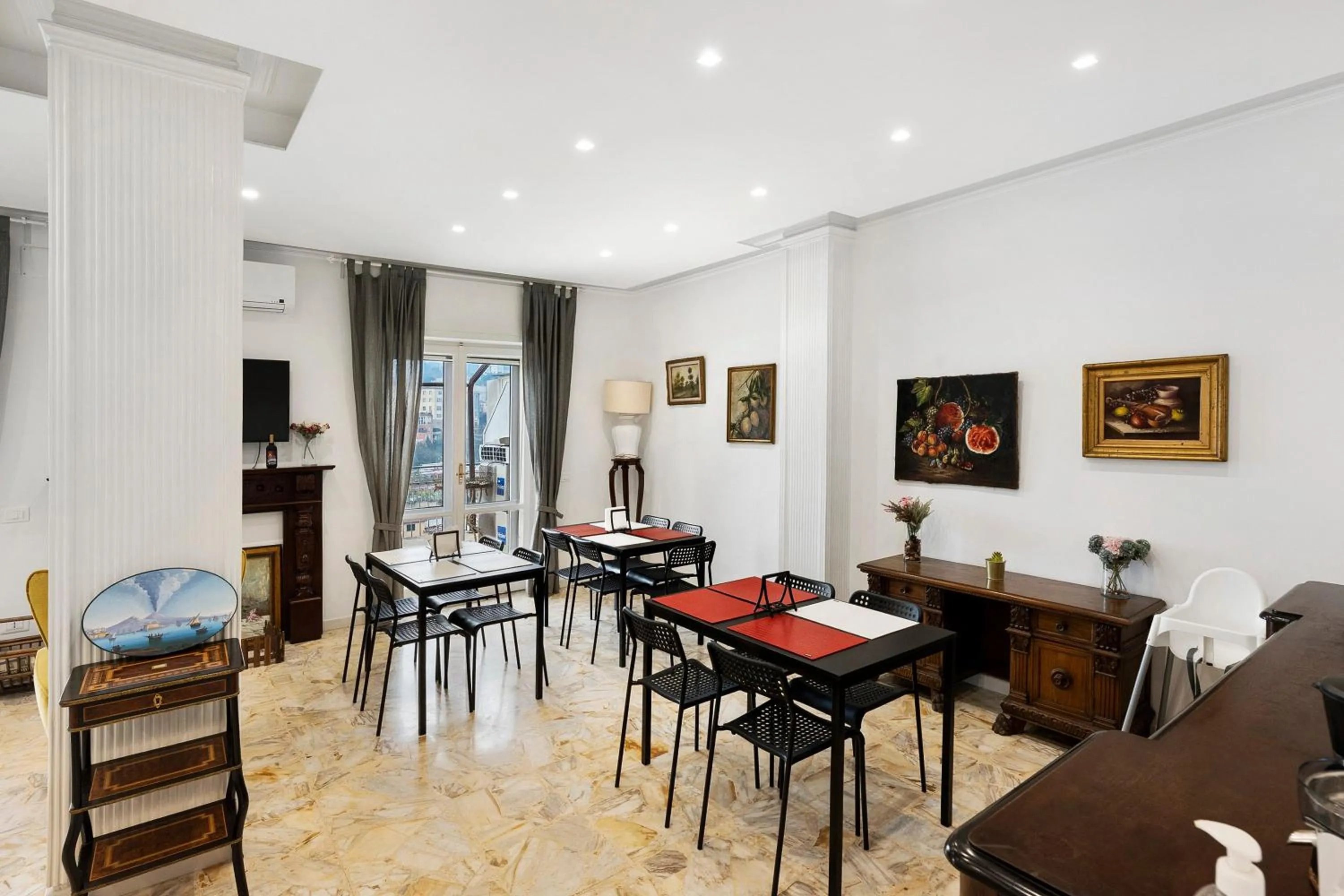 Property building in Di Palma Suite Museum