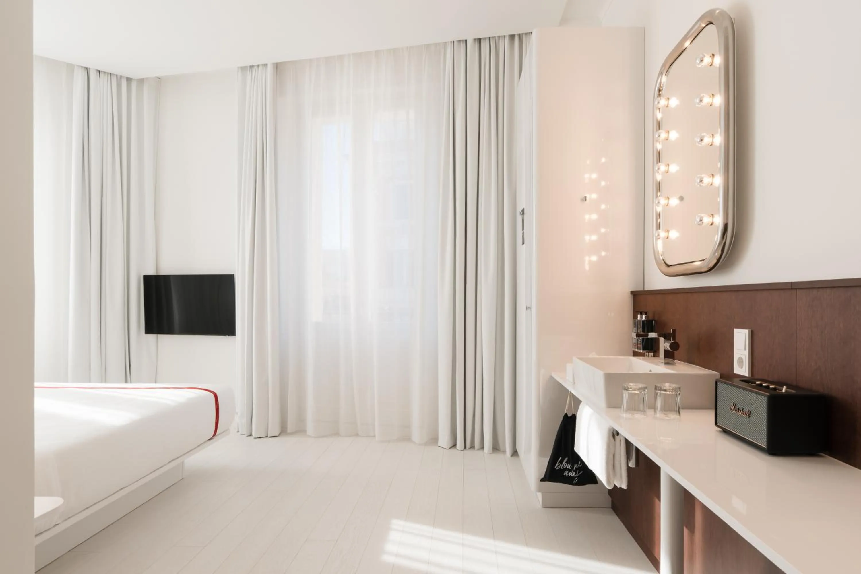 Bedroom, Bed in Ruby Giulia Hotel Rome