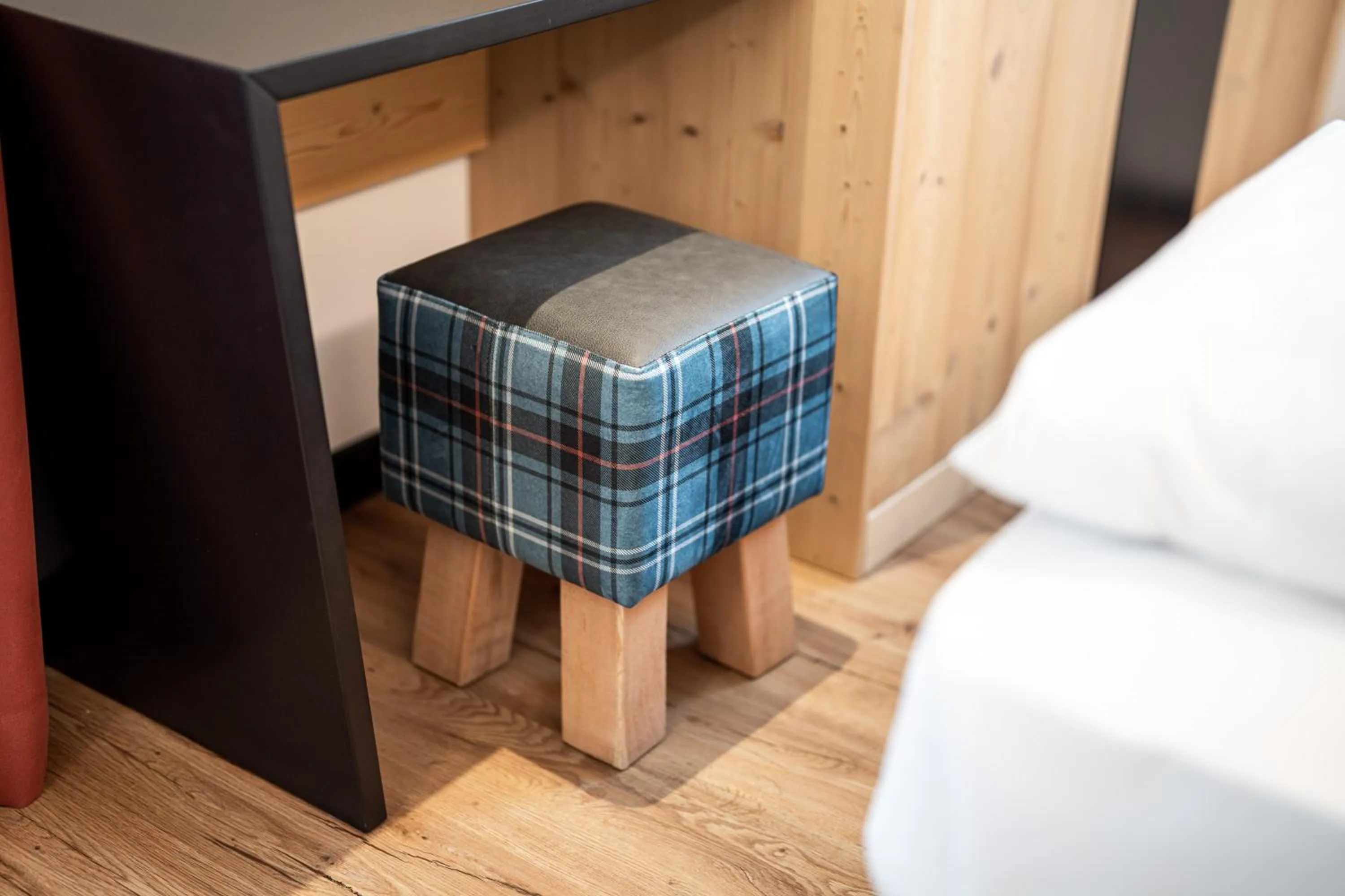 hair dresser in Albergo Garni Edy (B&B)