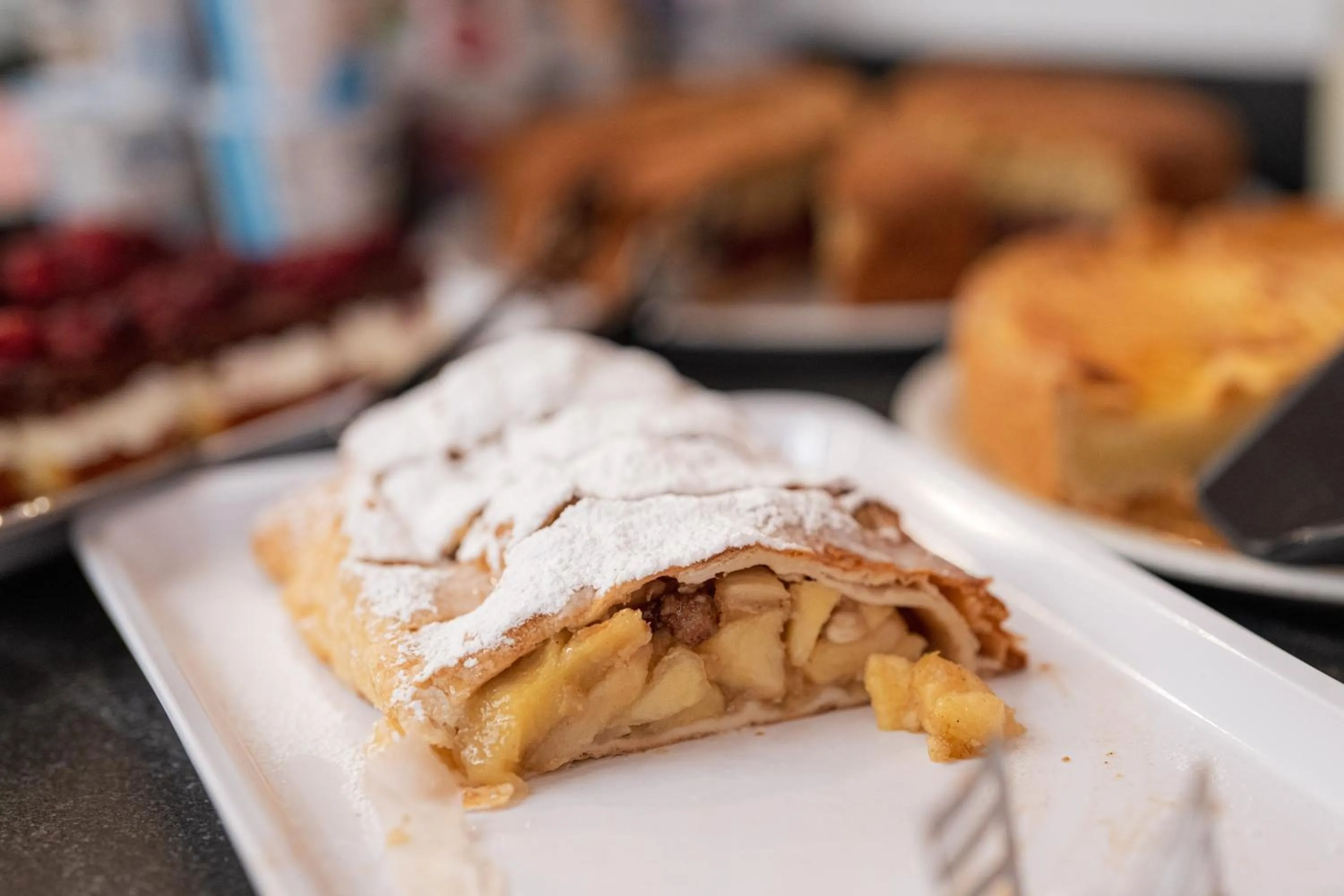 Breakfast in Albergo Garni Edy (B&B)