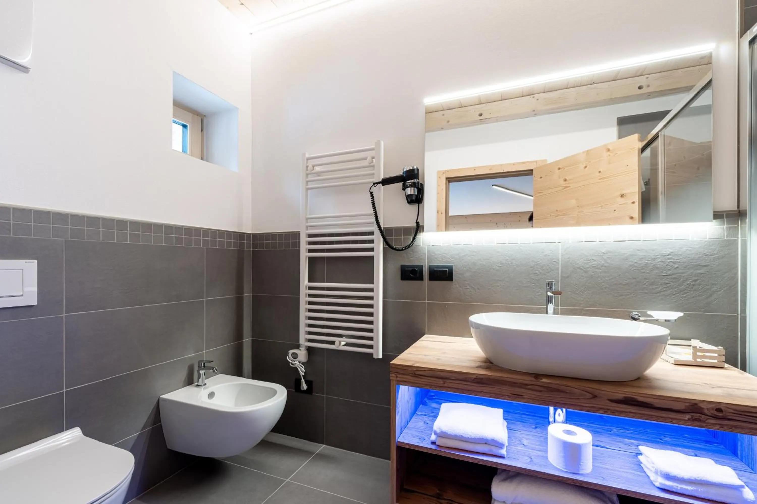 Bathroom in Albergo Garni Edy (B&B)