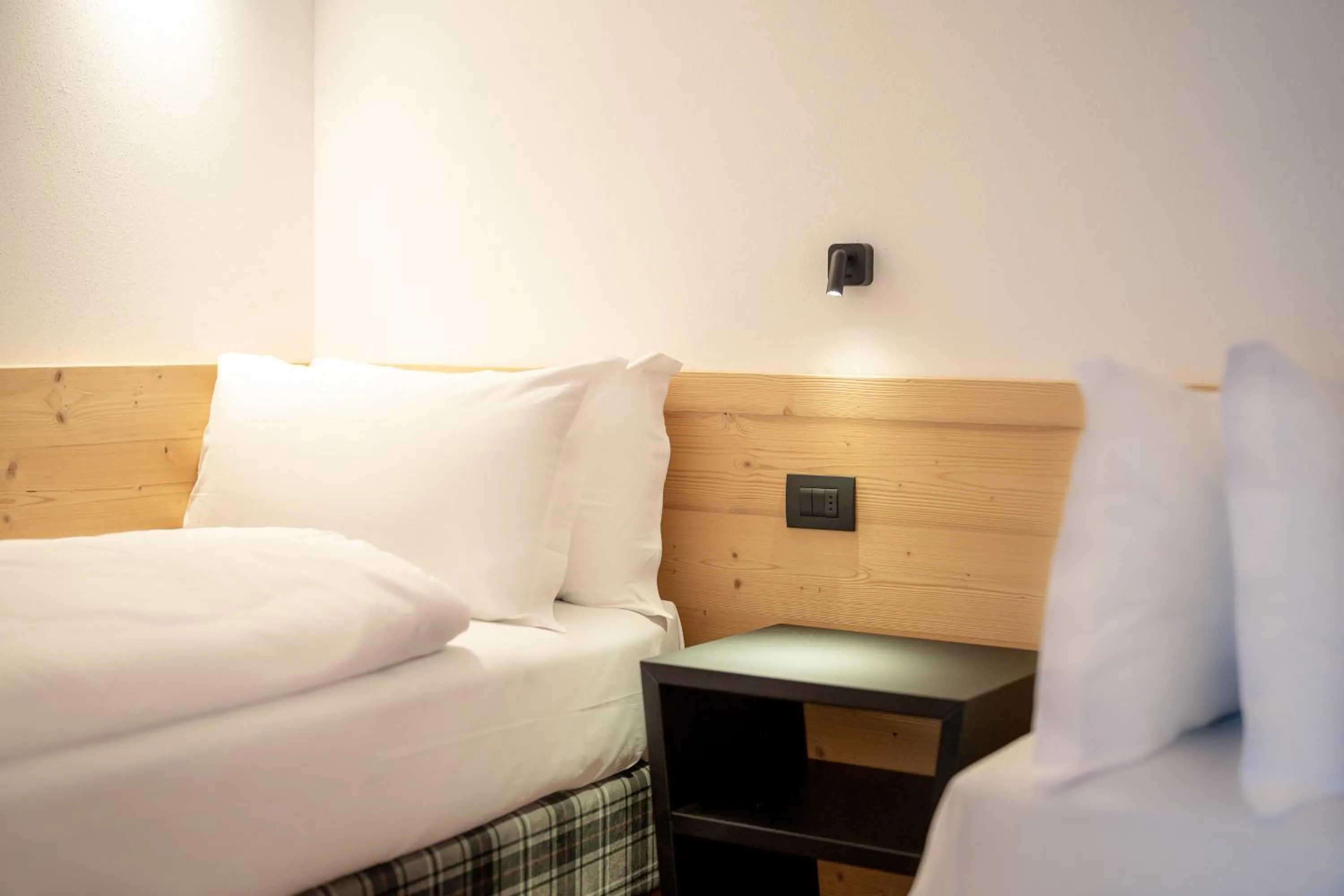 Bedroom, Bed in Albergo Garni Edy (B&B)