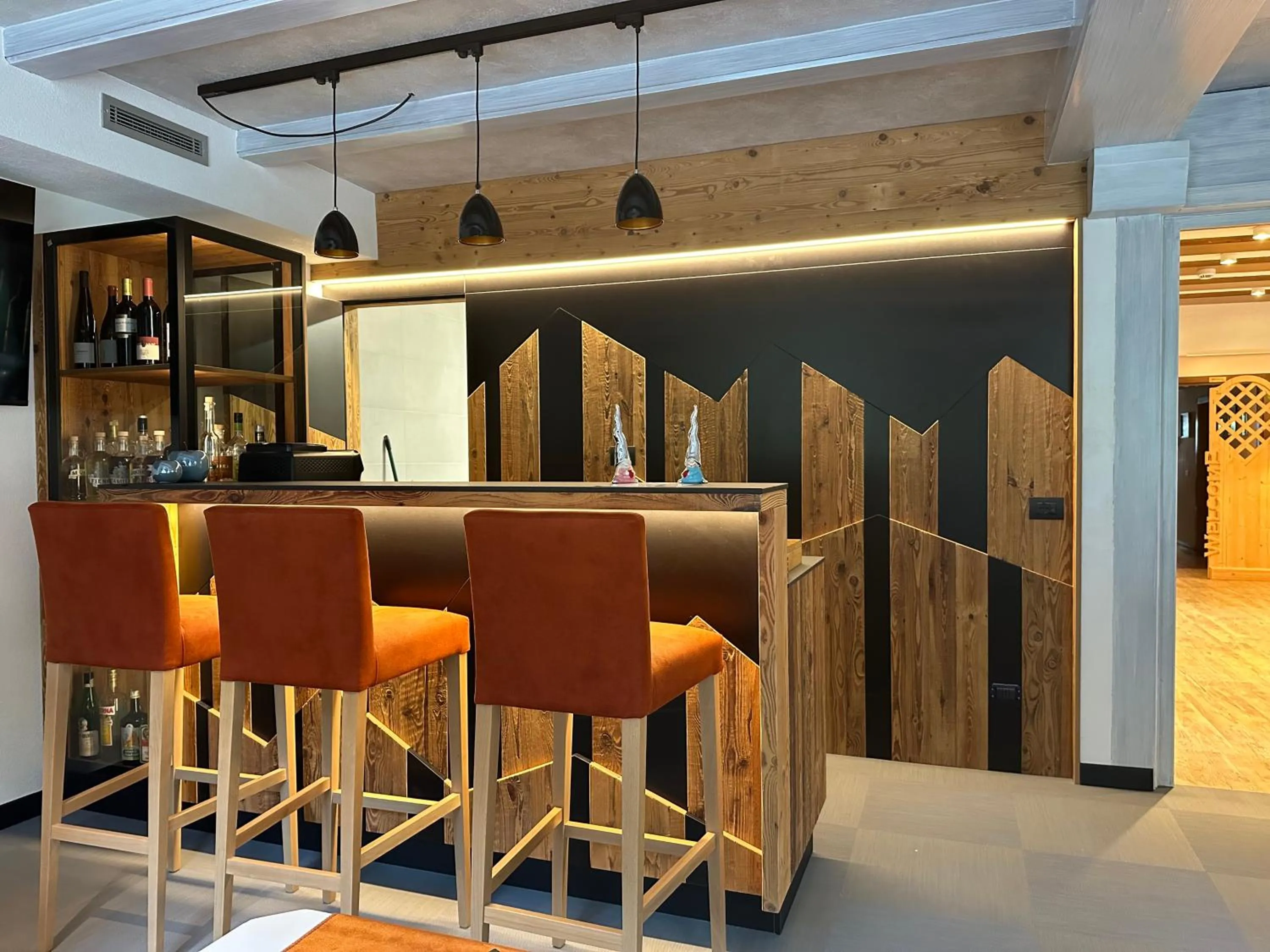 Lounge or bar in Albergo Garni Edy (B&B)