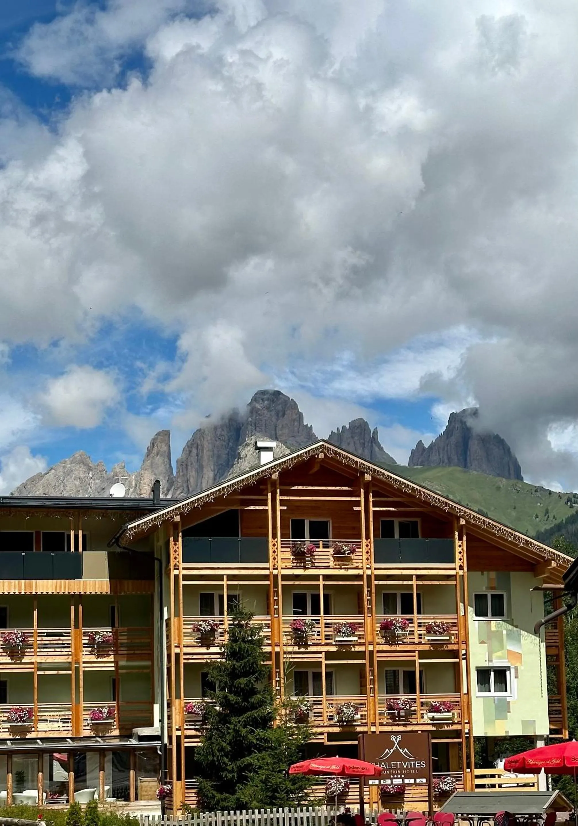 Property building in Albergo Garni Edy (B&B)