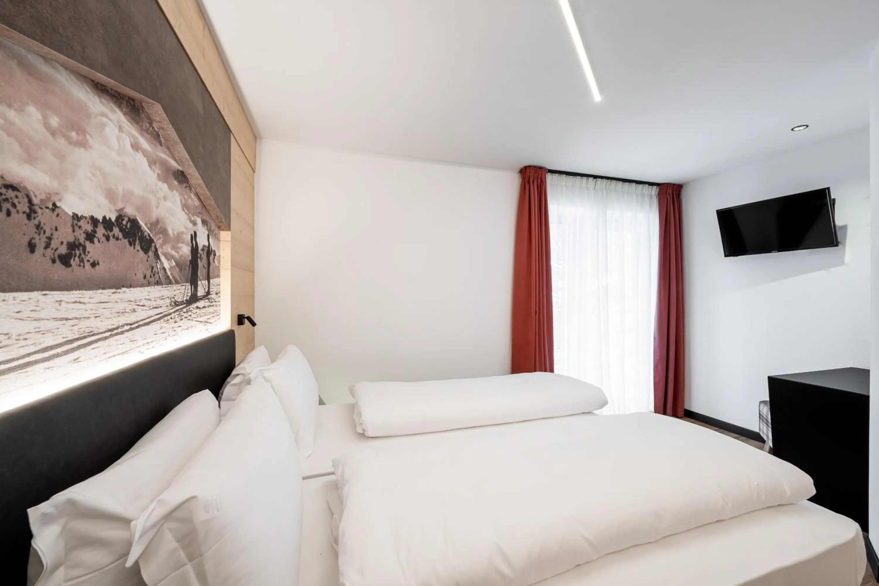 Bed in Albergo Garni Edy (B&B)
