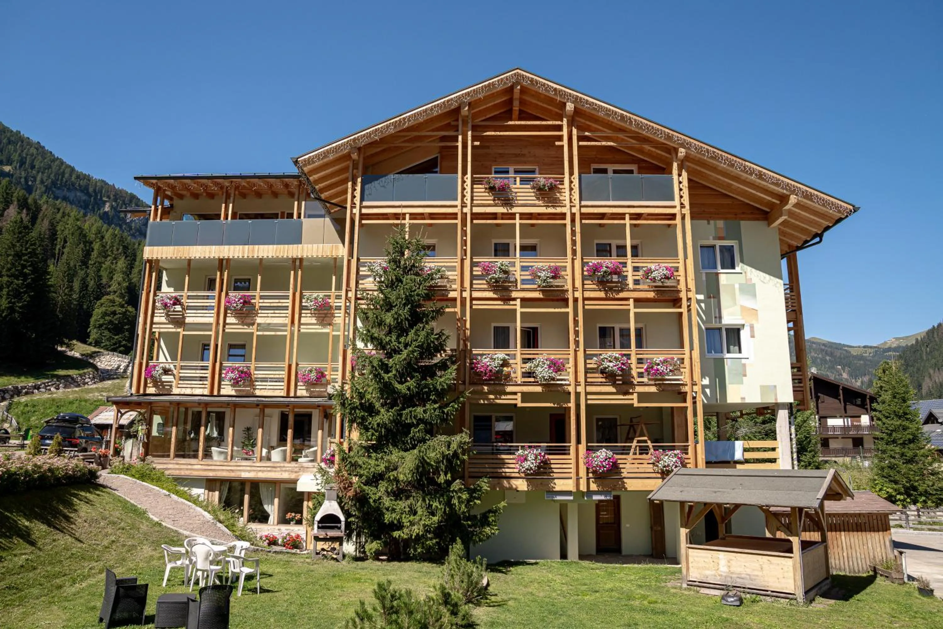 Property building in Albergo Garni Edy (B&B)