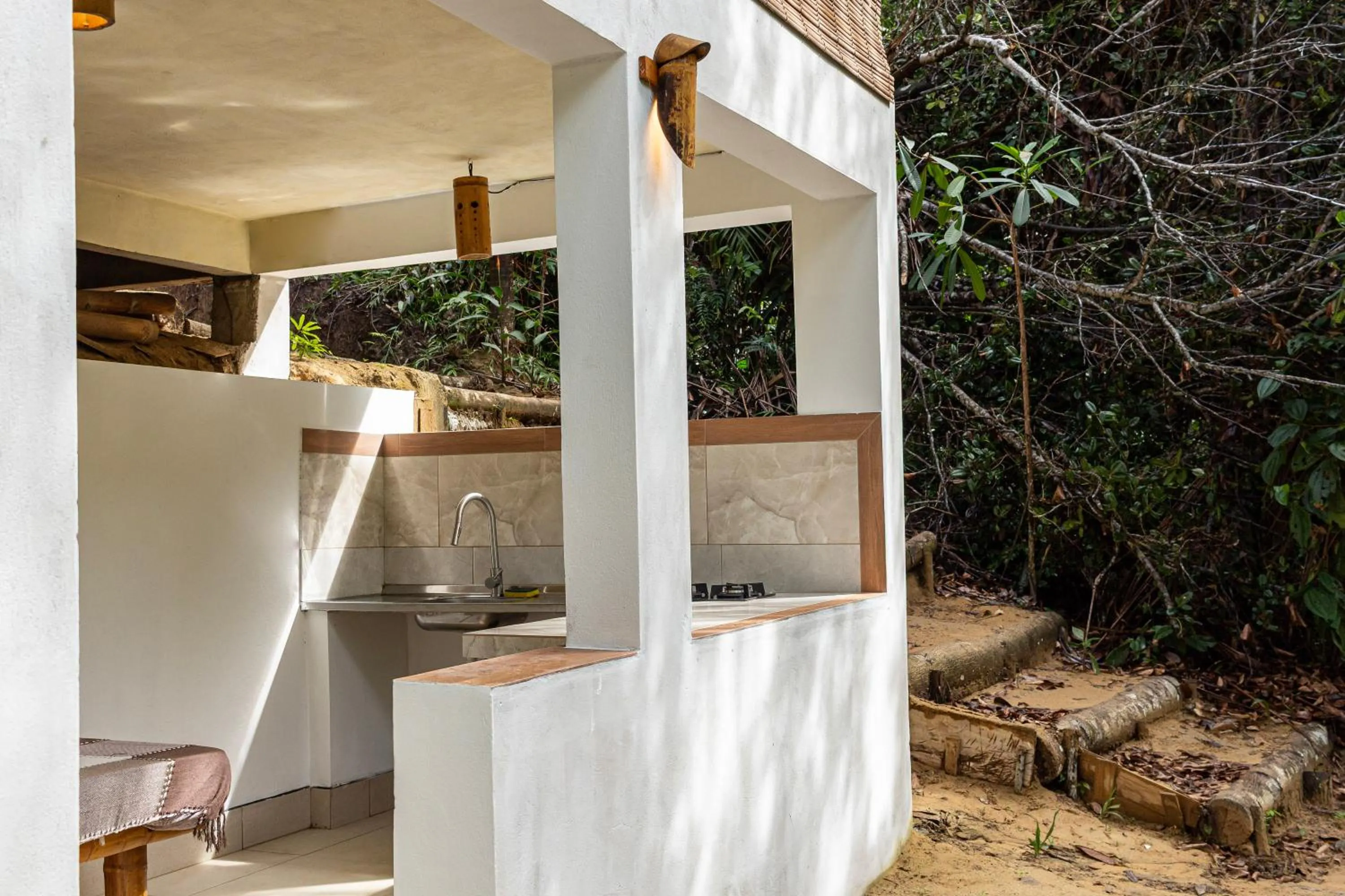 Kitchen or kitchenette in Universo Pol Bamboo Hostel