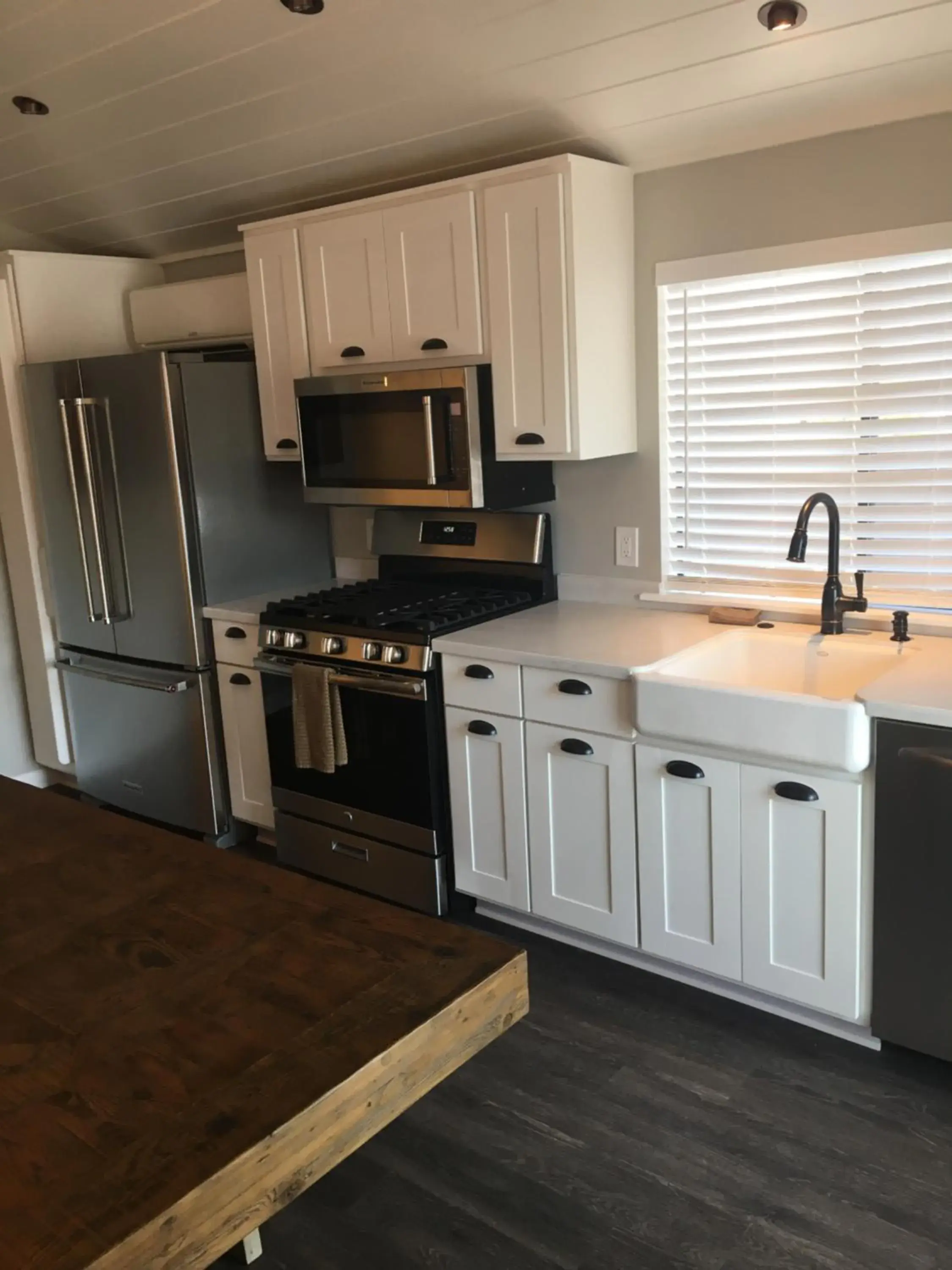 One-Bedroom Cottage in Flying Flags RV Resort & Campground One-Bedroom Cottage in Flying Flags RV Resort & Campground