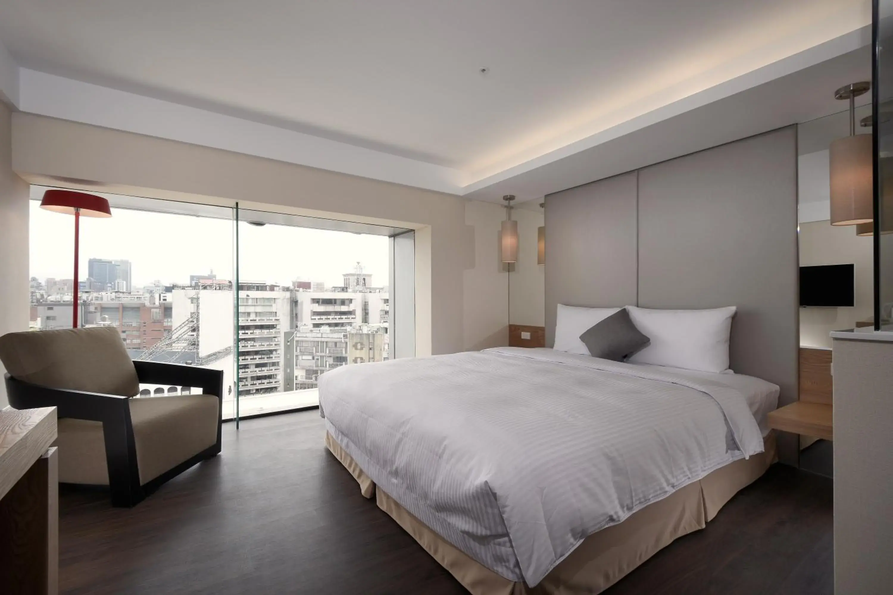 Bed in Eastin Taipei Hotel Bed in Eastin Taipei Hotel